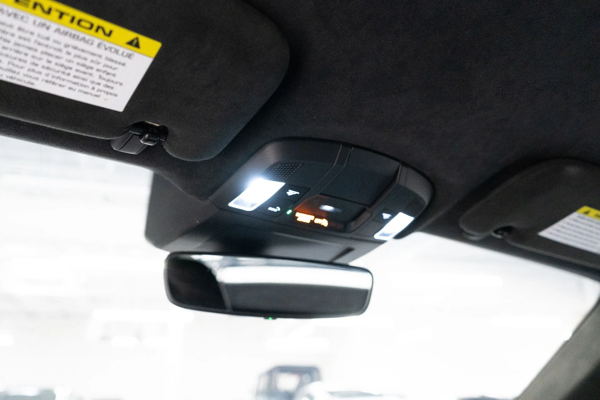 mph025_3293537346_Used_2022_Porsche_911_GT_3_1766000917_9008d00b14