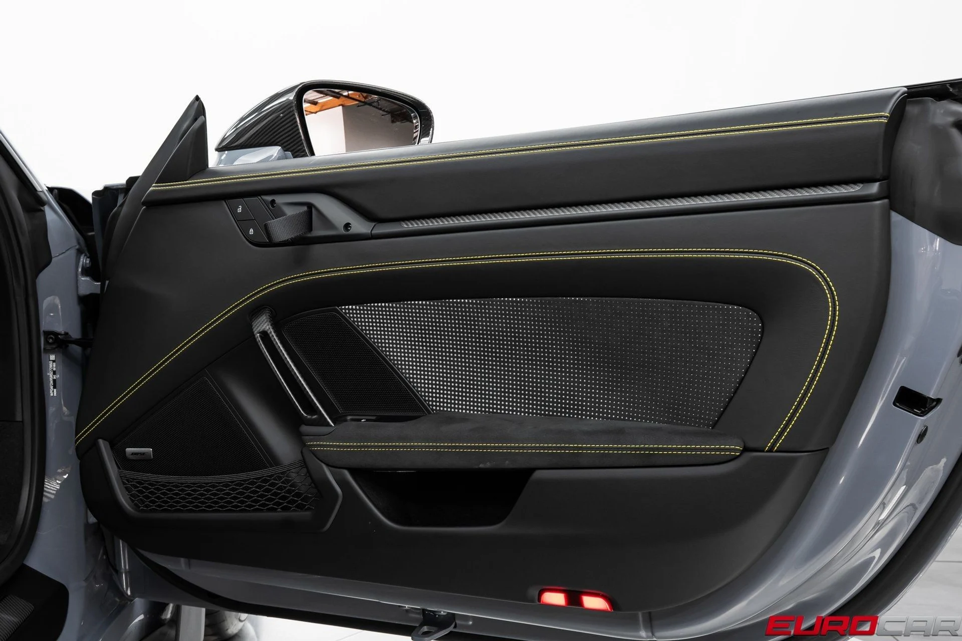 mph025_330382445_image_26_2989701e5f