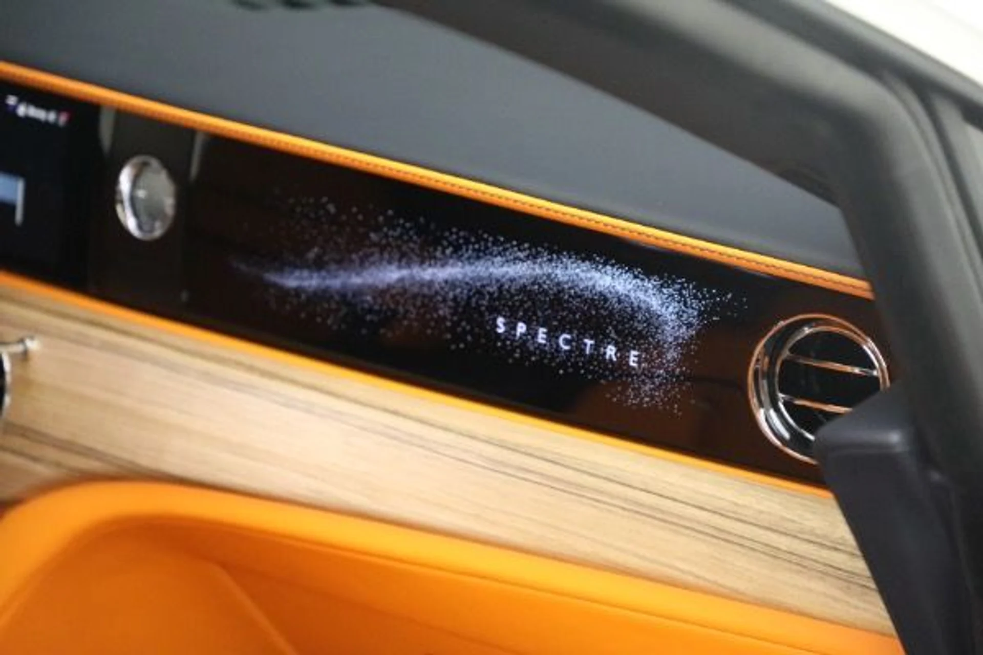 mph025_3309111137_Used_2024_Rolls_Royce_Spectre_d52065df06