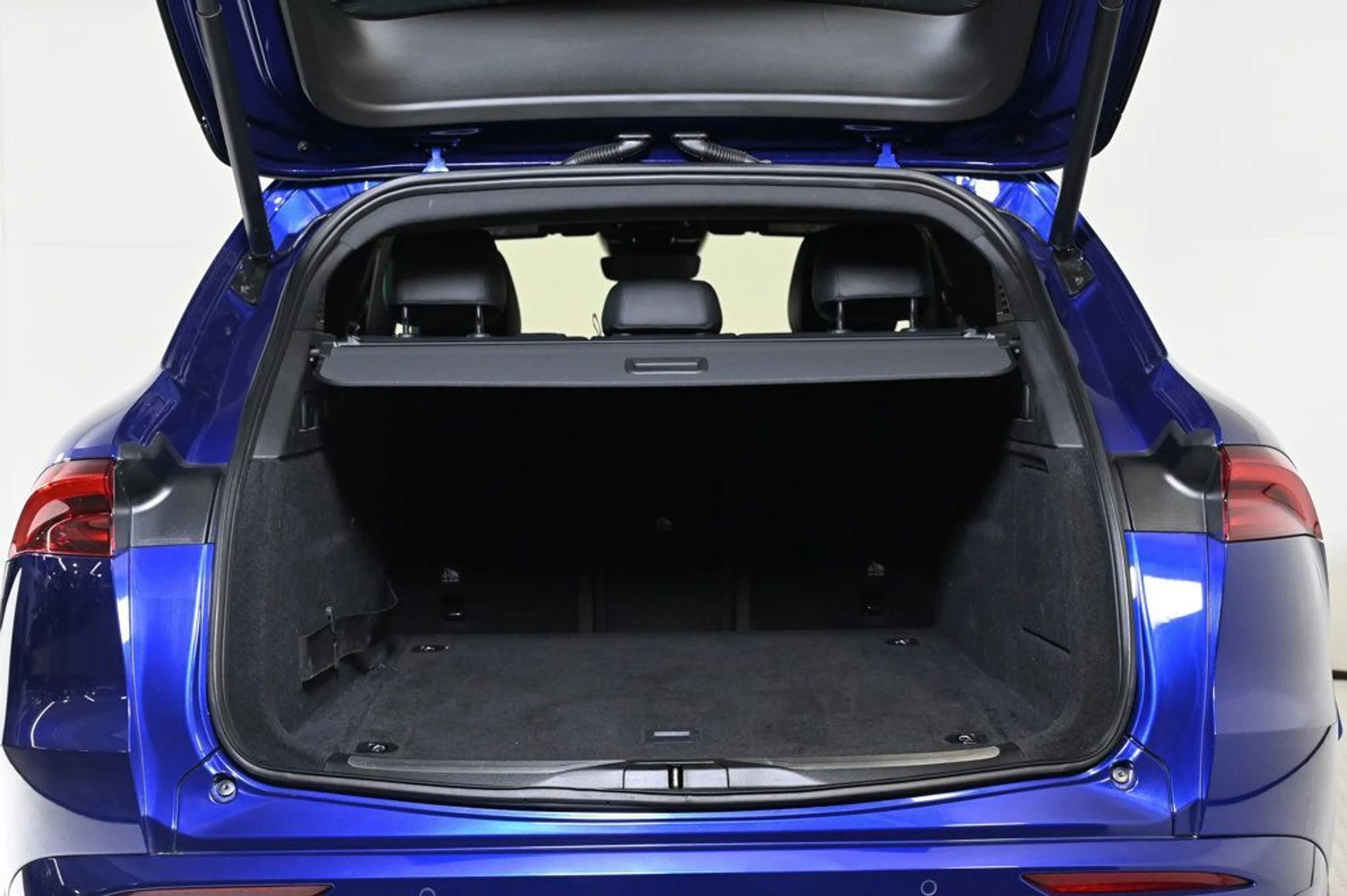 mph025_3314318170_used_2023_maserati_grecale_modena_11350_22935036_25_1024_6a75d4633b