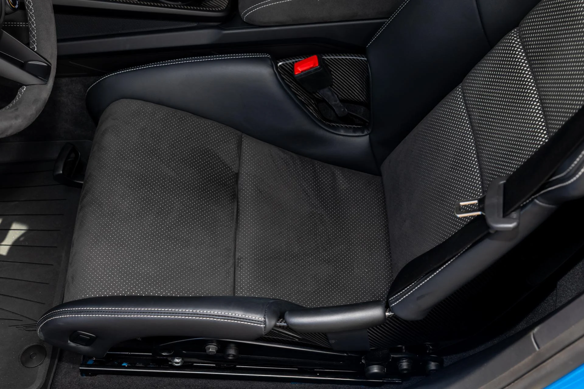 mph025_3322826298_551_p26_l_71510bc2fc