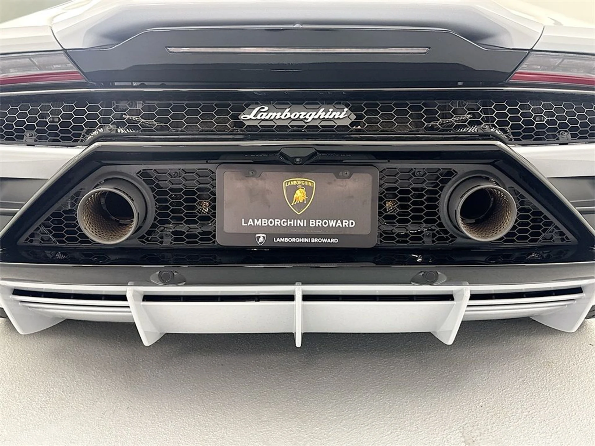 mph025_3329045493_78a034d5c2a7b0ee1070d6f5414b2d8c_277e2adc8d