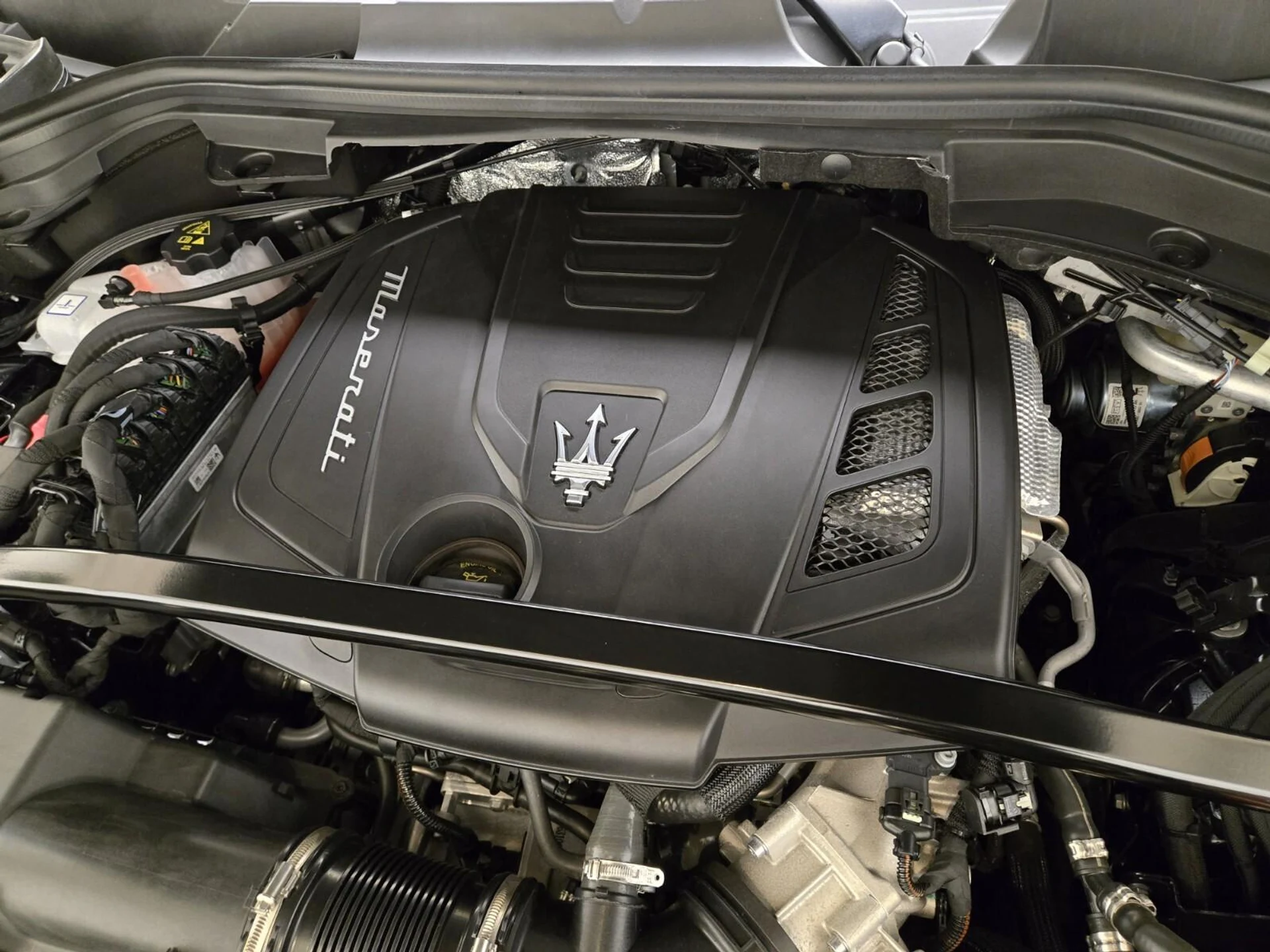 mph025_3329317939_New_2025_Maserati_Grecale_Modena_1767162144_3f8cfbc64a