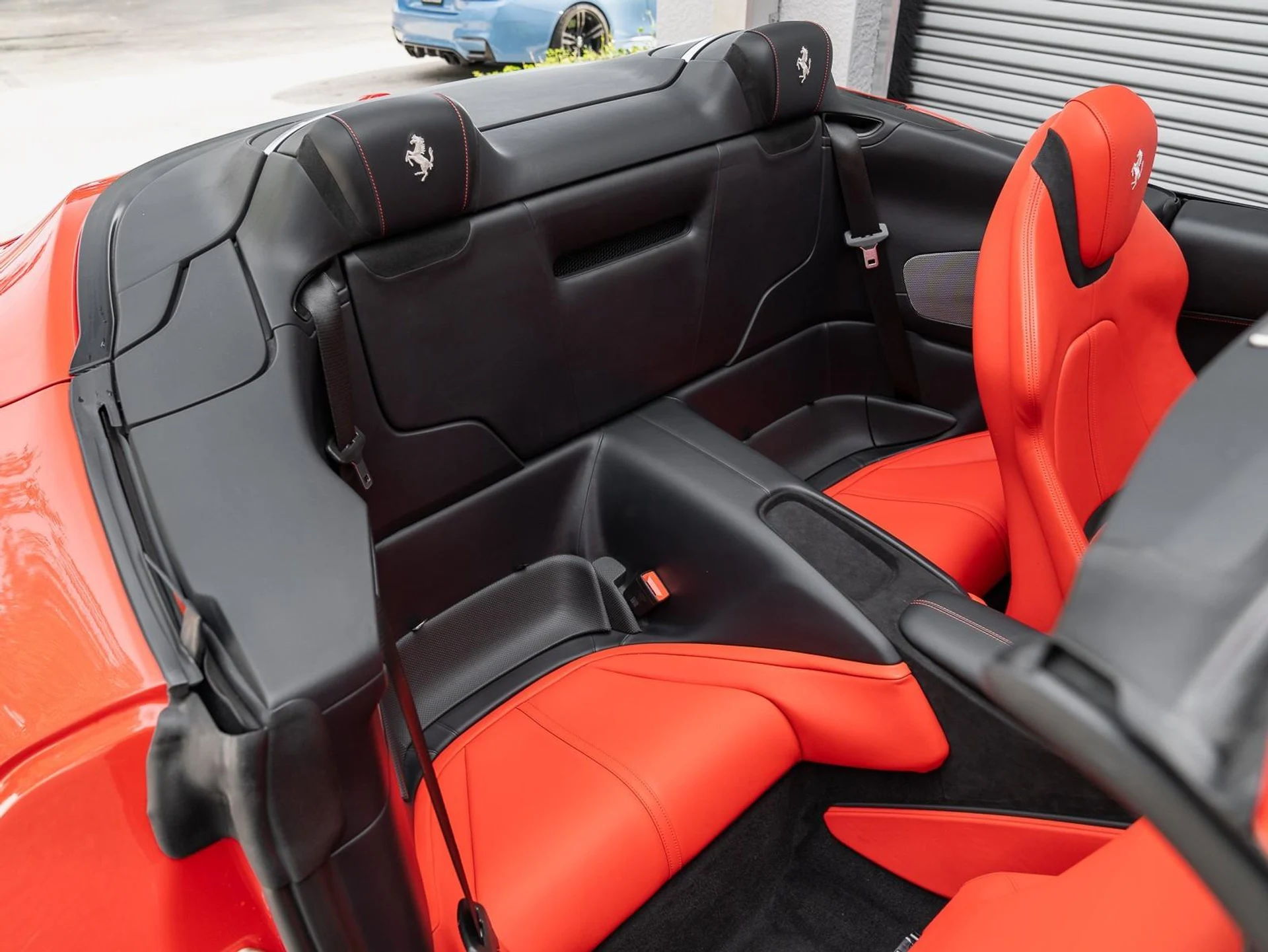 mph025_3333241891_Used_2024_Ferrari_Roma_Spider_1757614343_8f4b670d3d