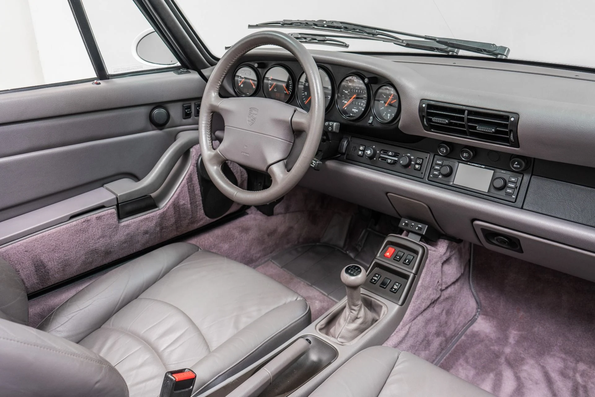 mph025_3336168590_Used_1995_Porsche_911_Carrera_1788212856_84f9aaacb2