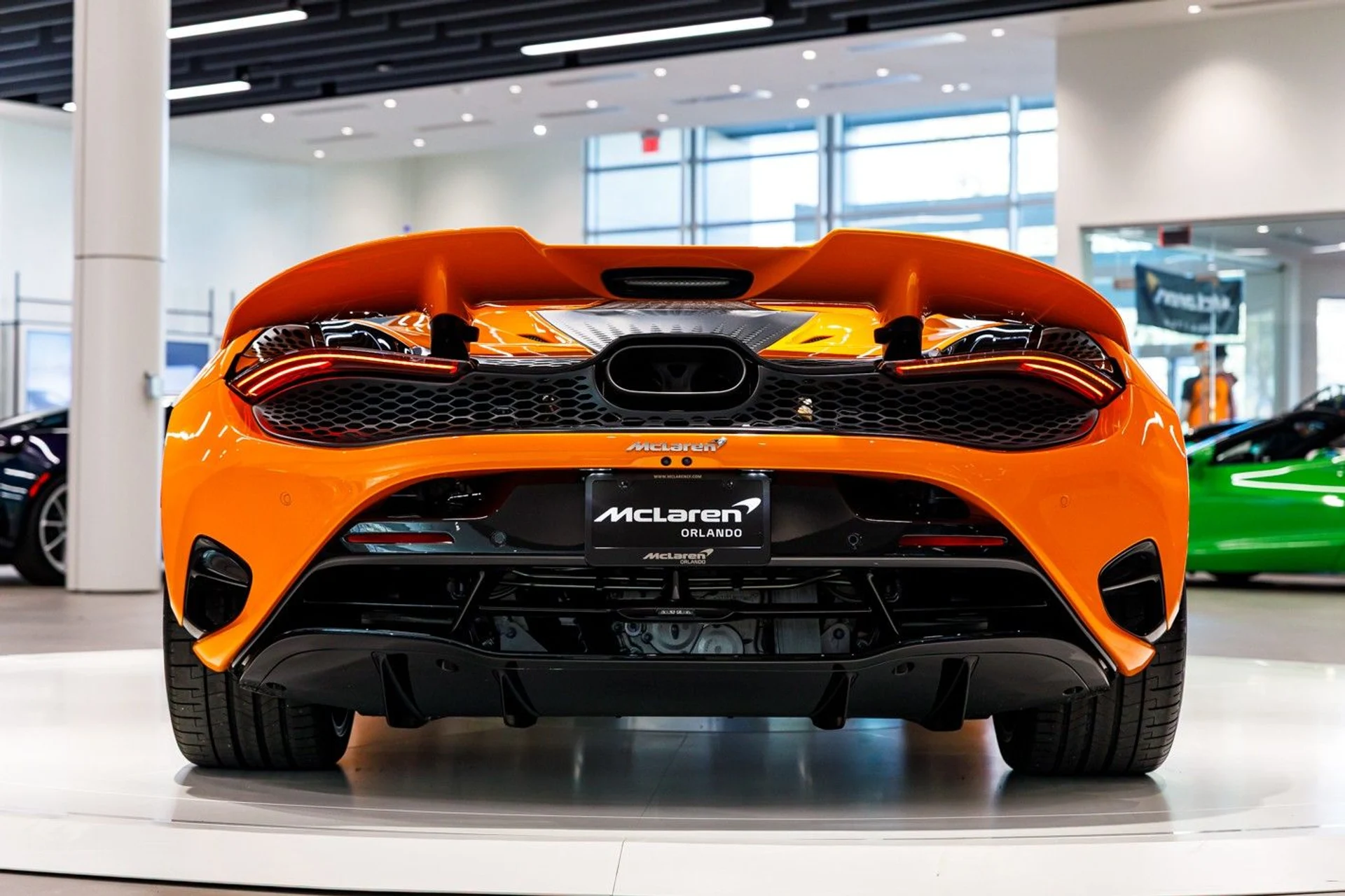 mph025_3339787380_651_p26_l_1b04ebab47