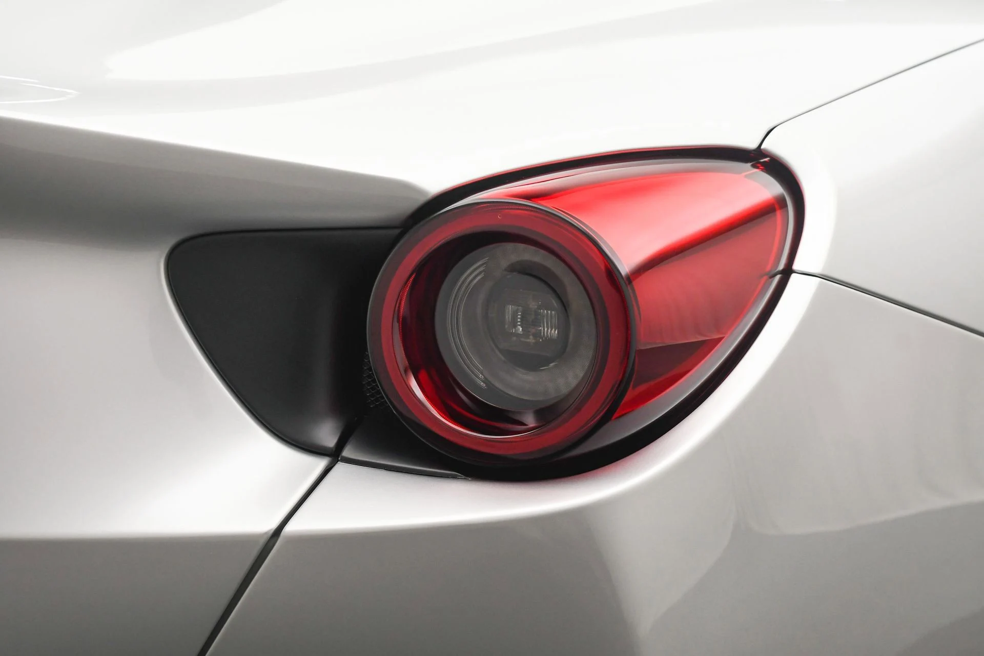 mph025_3343471184_951ed83ca79a4bdba6e3d970a9ea2585_26f860f65f