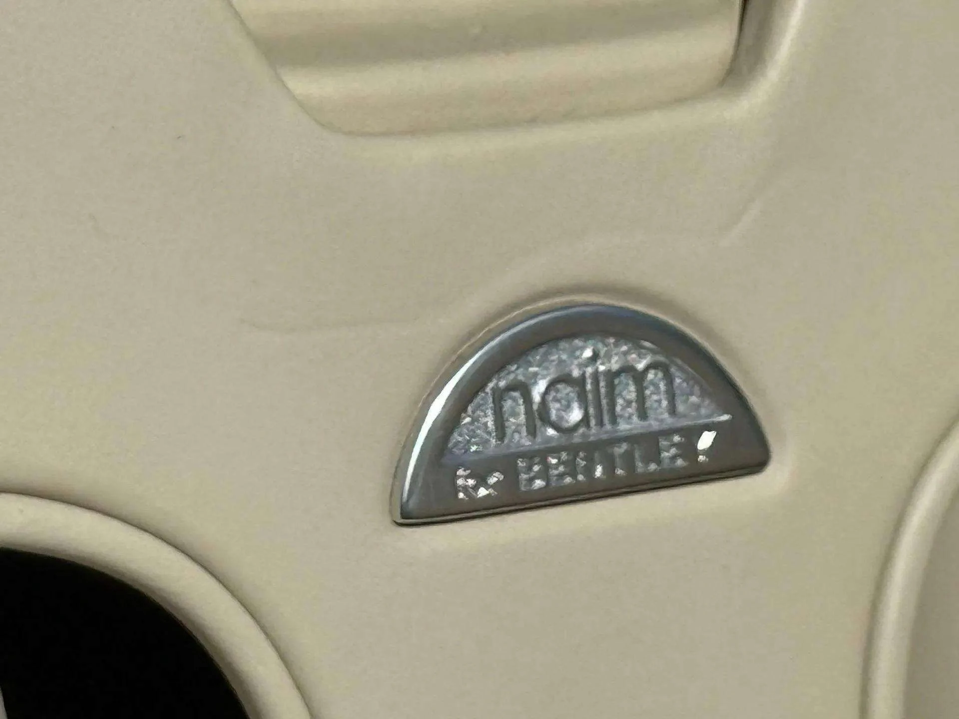 mph025_3346337888_e418e3144eca4e5a9ebd0e95b0c4f3ef_e931678239