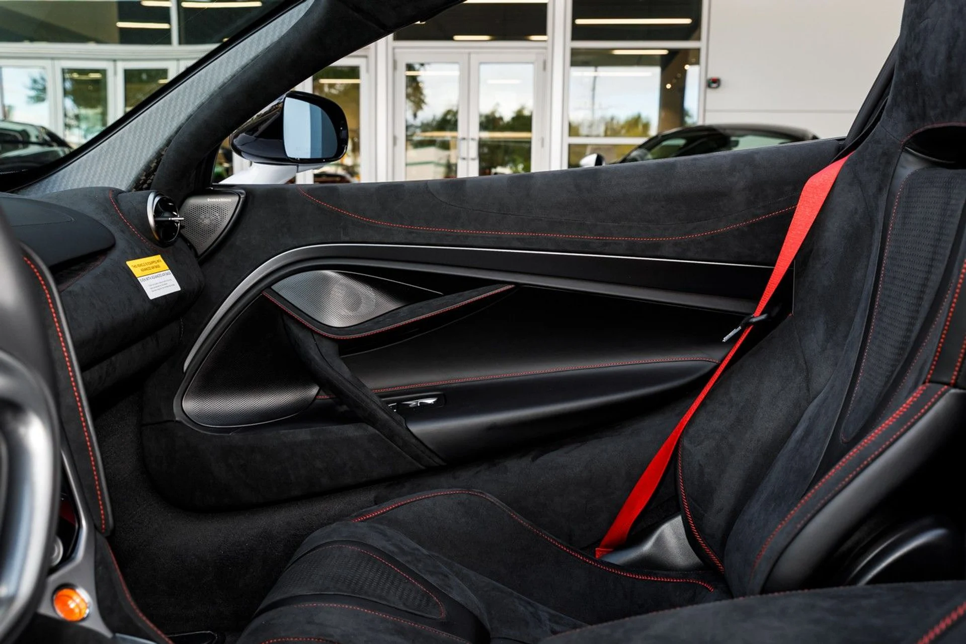 mph025_3351150728_637_p26_l_872c2ccc0d