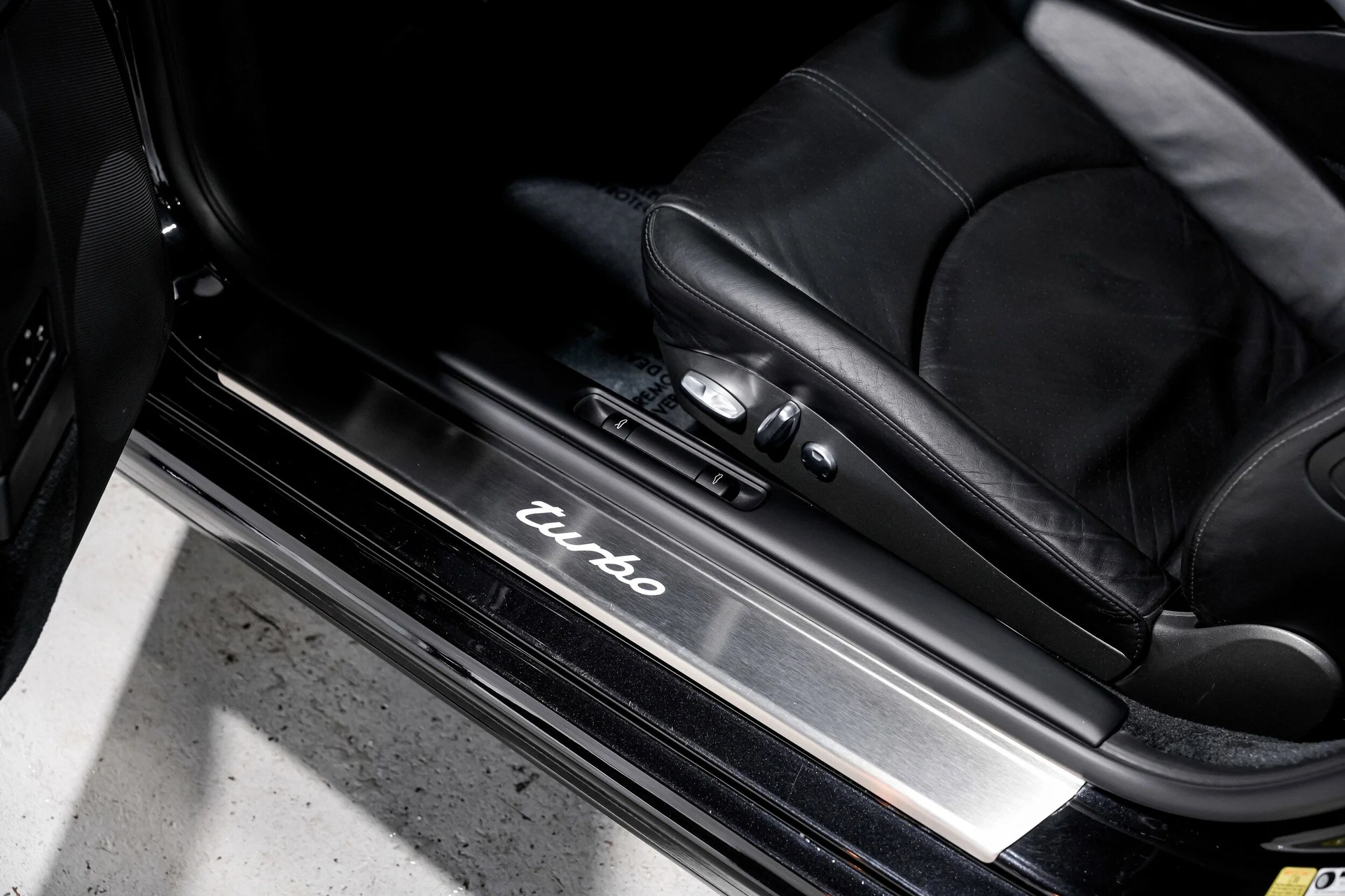 mph025_3355280453_4c3b51d5c1187ba368e31a28dafdec19x_63871ff306