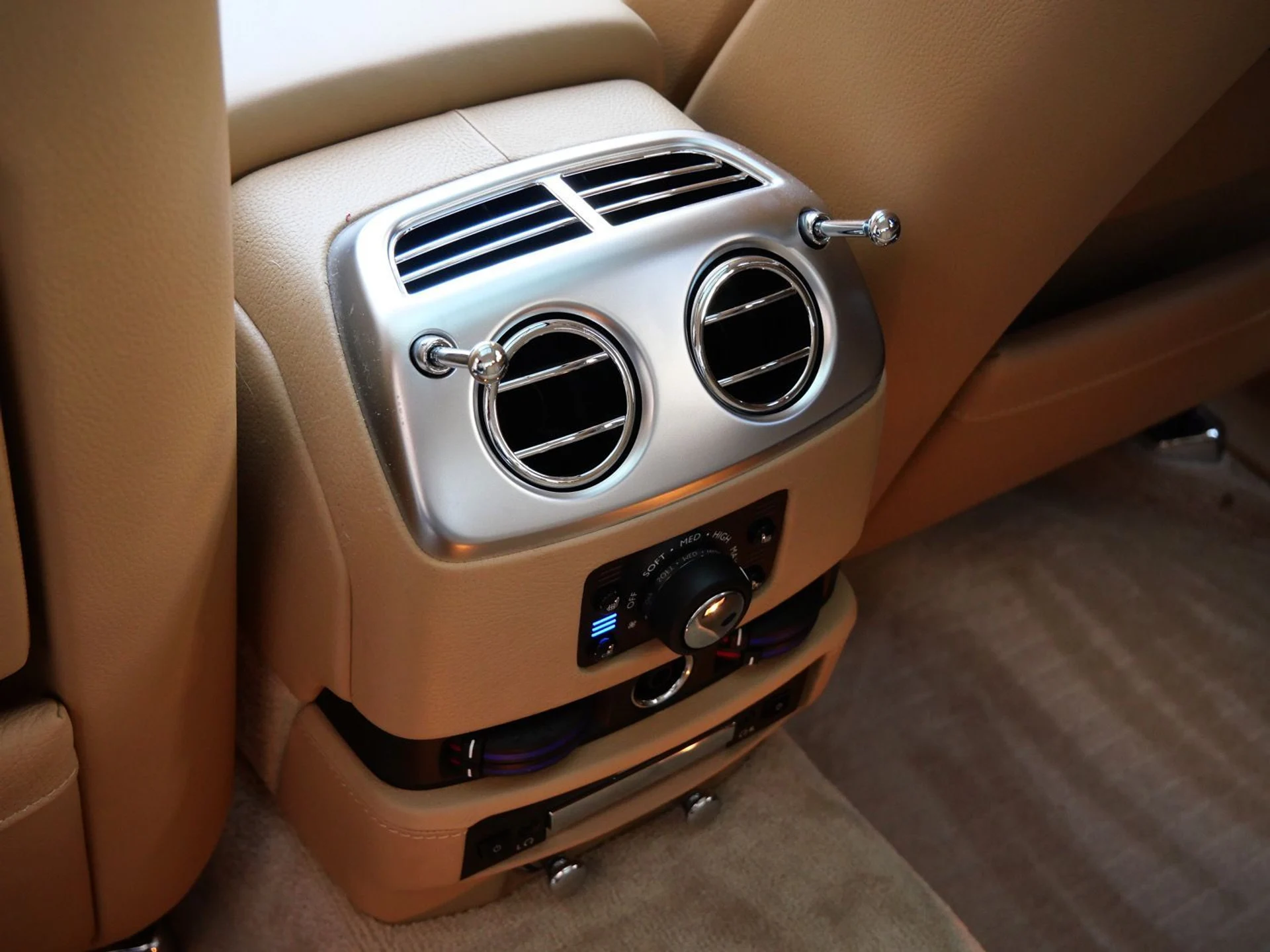 mph025_335795297_9a87e5d3f592749325156f8ee8cb0fcax_2f499c5ad4