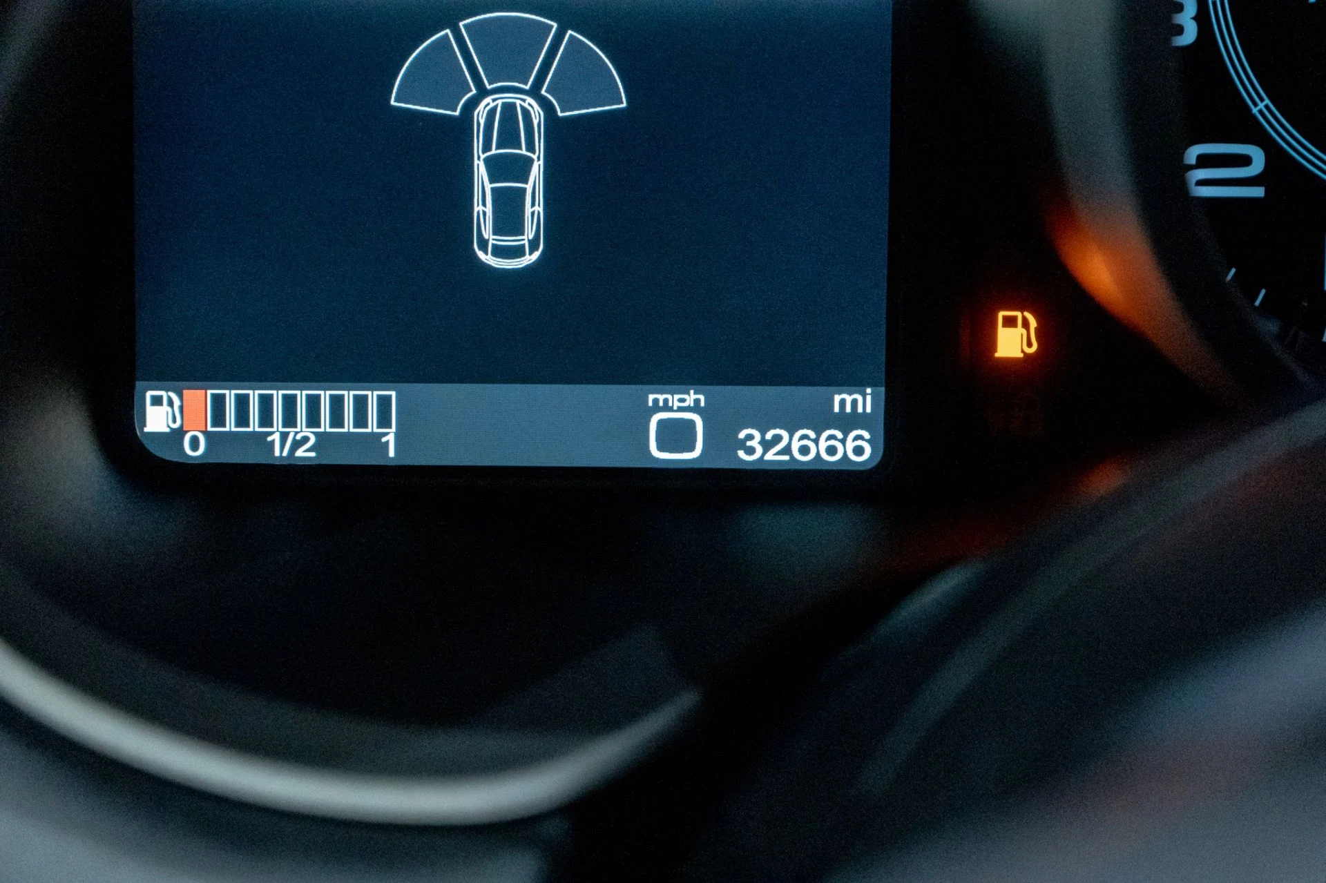 mph025_3365076670_9348_p26_l_3f9b48897e