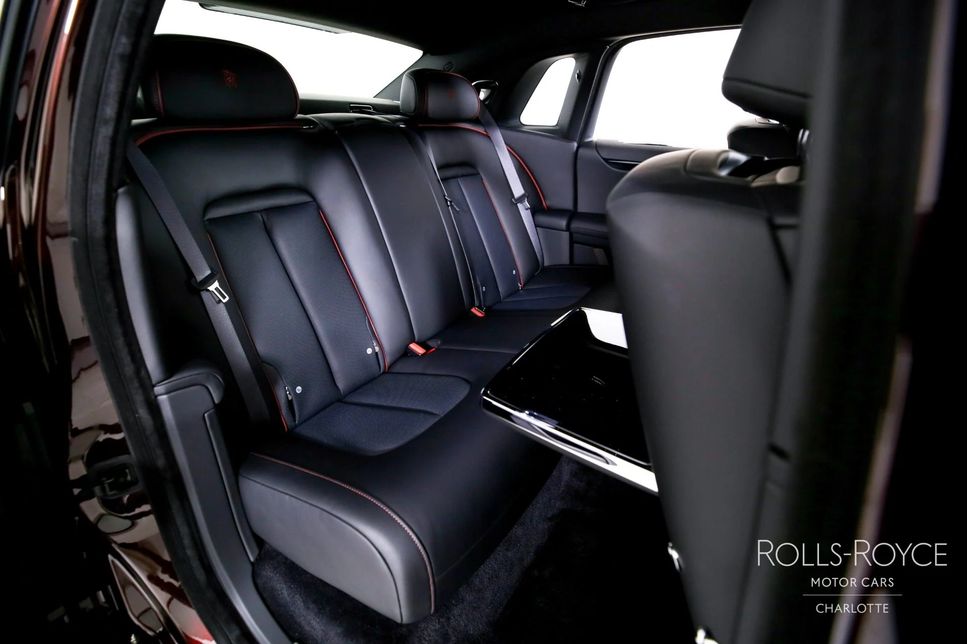 mph025_3367693860_Used_2026_Rolls_Royce_Ghost_1782835790_182fc6e6de