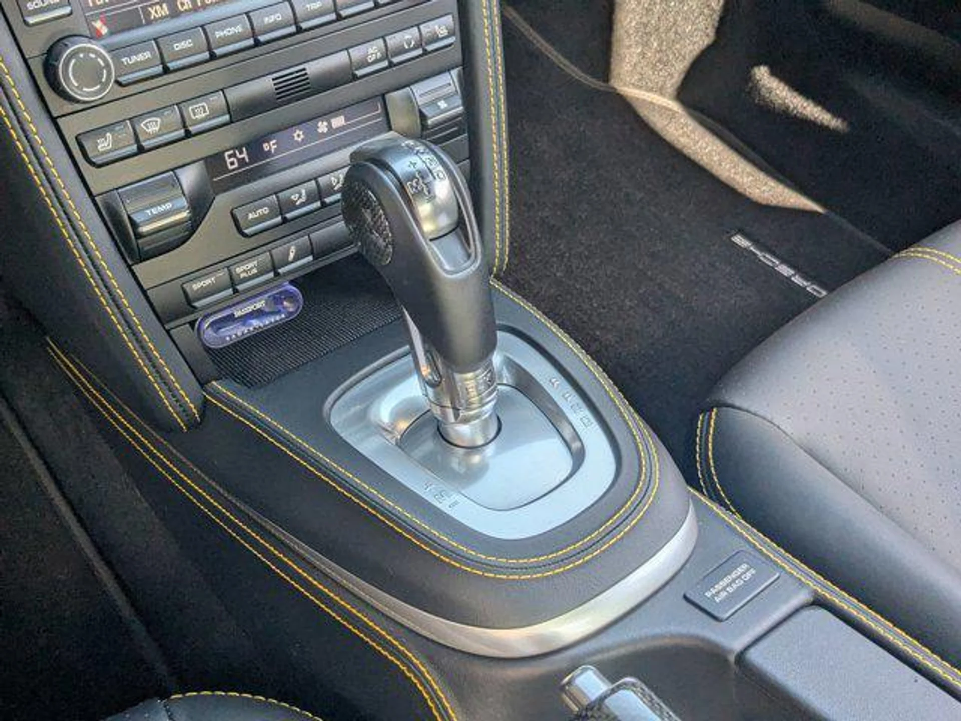 mph025_3368267428_zw_FGAQEW_Dh_K8o_S_Mid_VID_Yt0d_MX_0_4bccf05784