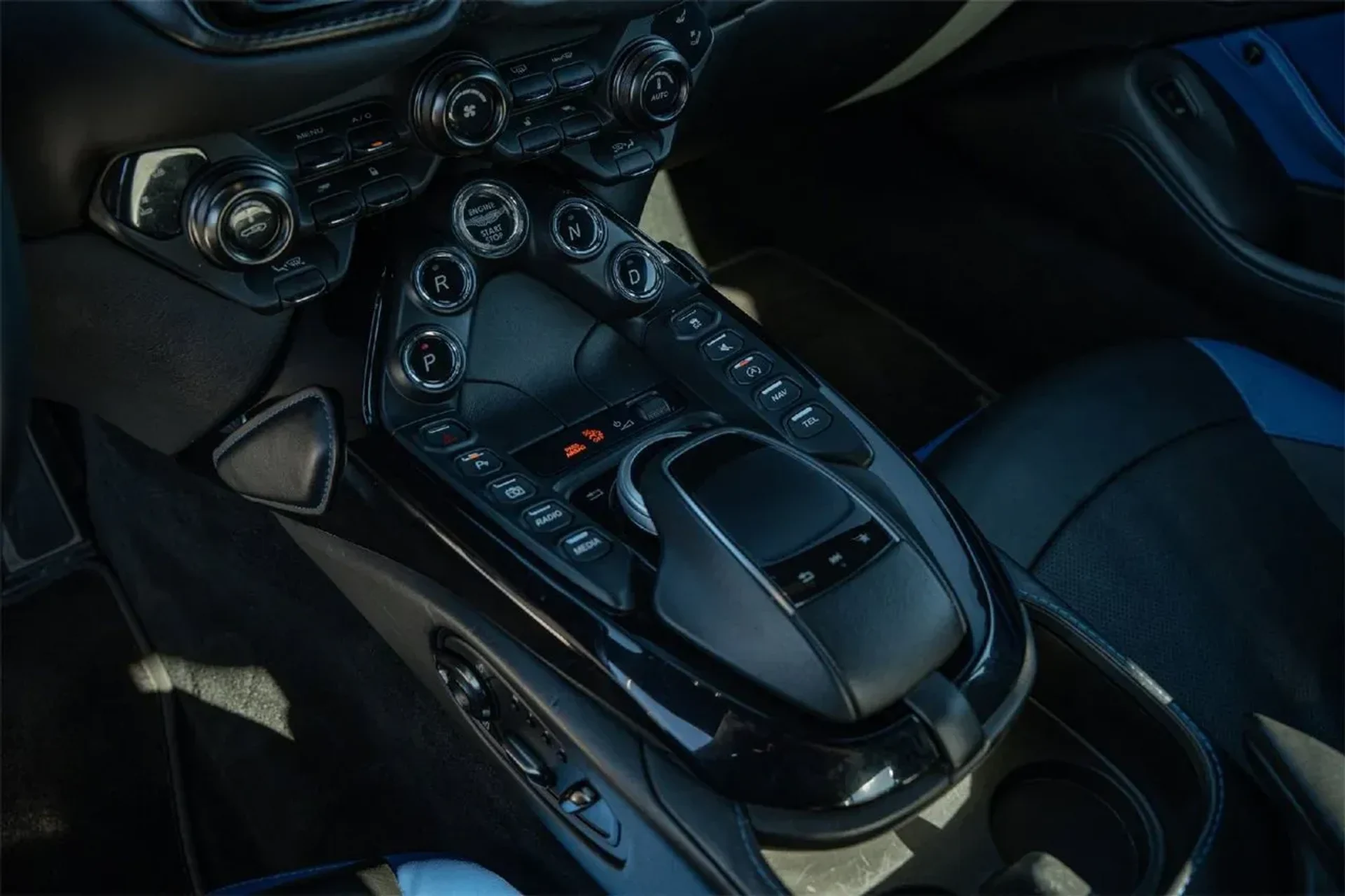 mph025_3371540163_ec8d7096355241deabd71f61e87db551_dc48e2f037