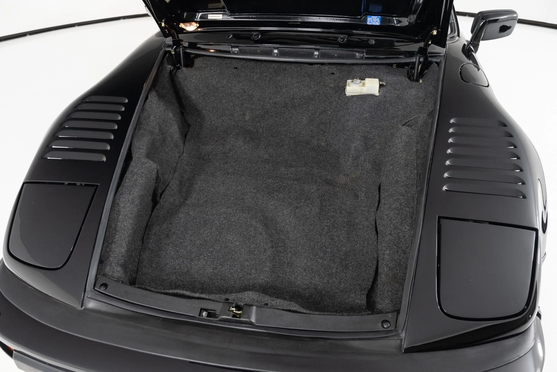 mph025_3374030885_Used_1987_PORSCHE_911_Turbo_1710374619_57f4a7c4e7