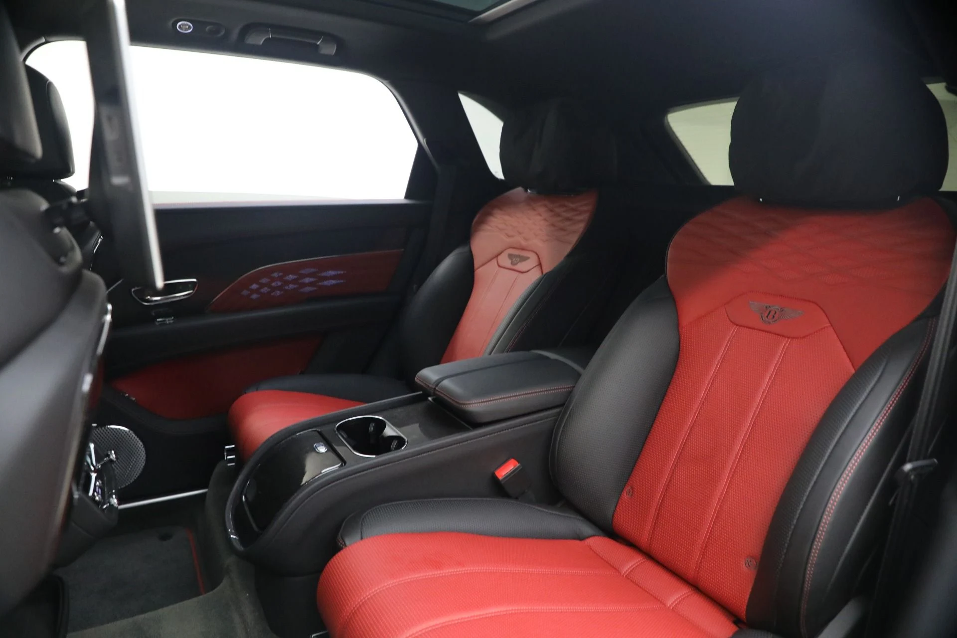 mph025_3375626978_Used_2023_Bentley_Bentayga_EWB_Azure_V8_First_Edition_1772501681_fb1f3bfee8