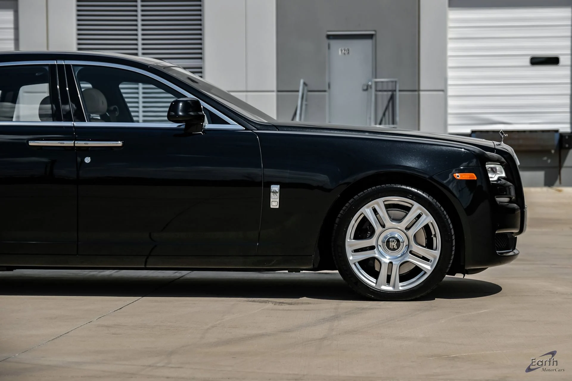 mph025_3379401183_672b33c5067bcaed7e74a758ef20aec4x_297d24acd5