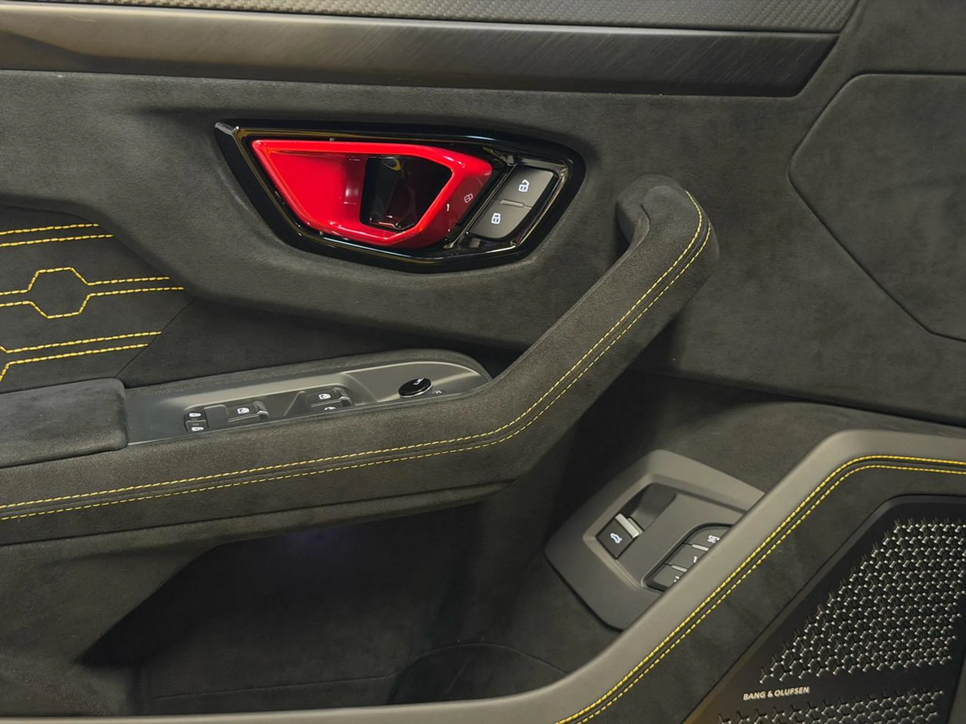 mph025_3383382687_639120476914921023_18629fa933