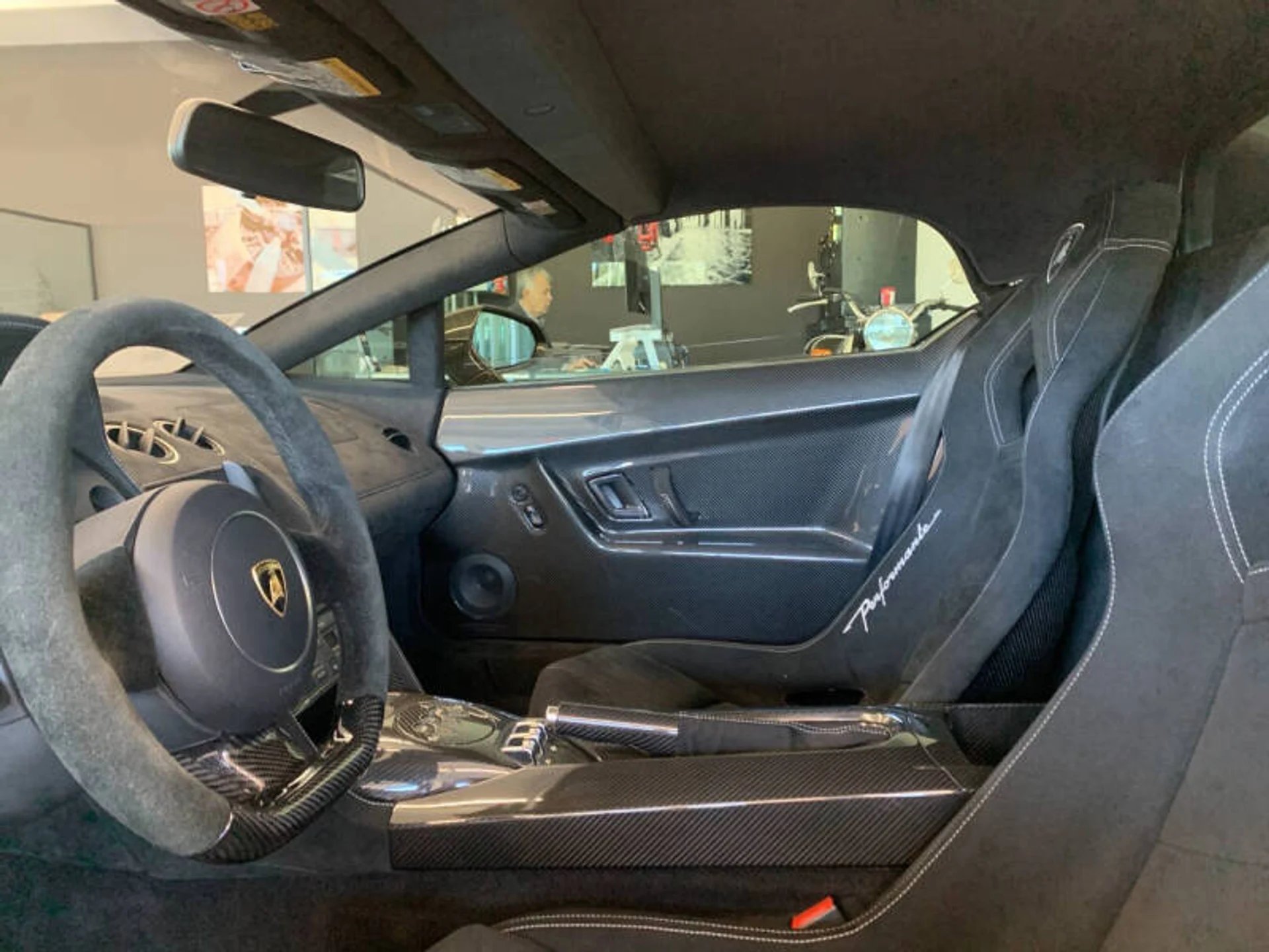 mph025_339017305_2012_lamborghini_gallardo_lp_570_4_spyder_performante_awd_2dr_convertible_e5adcae575