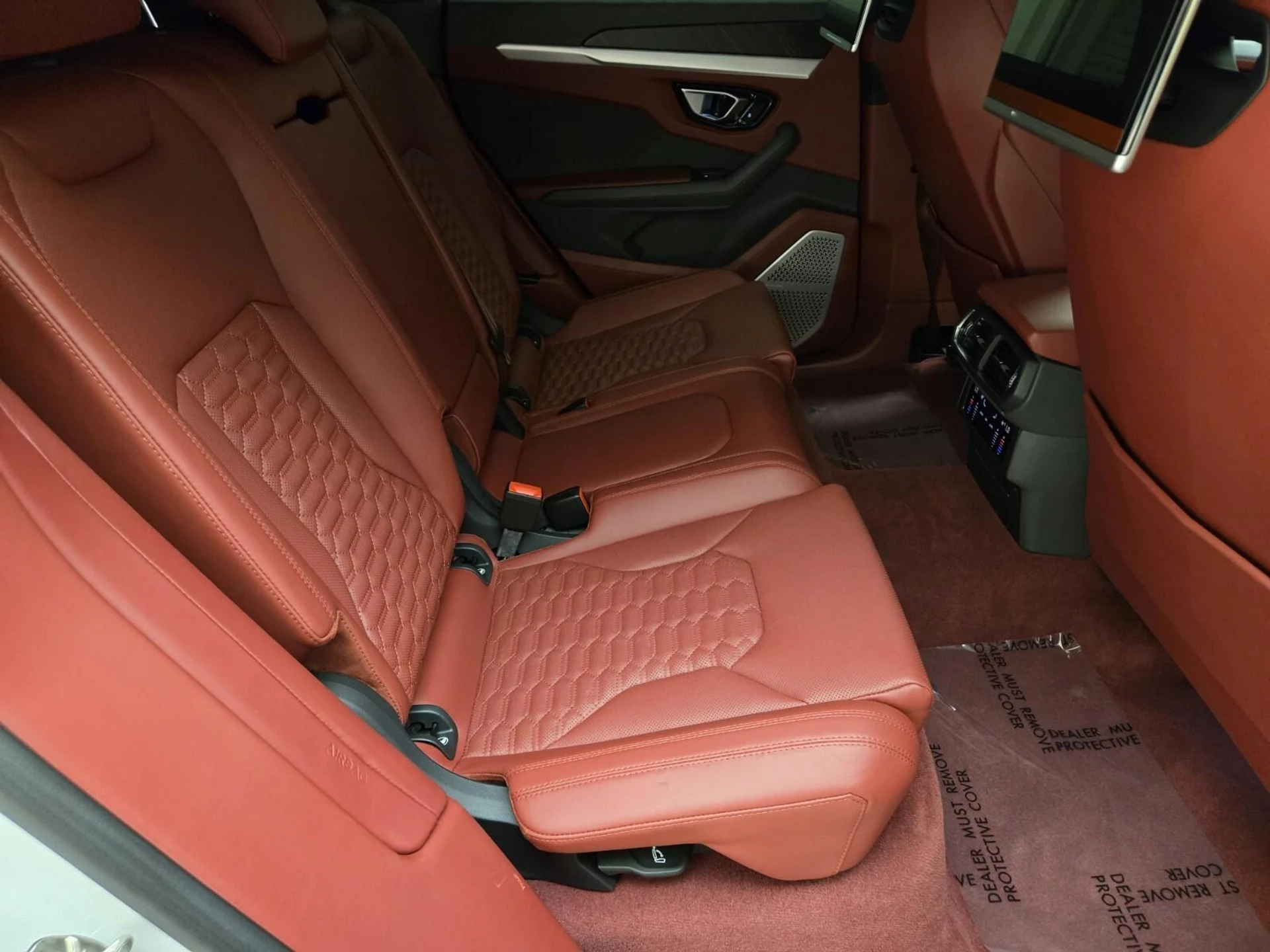 mph025_3390744552_Used_2020_Lamborghini_Urus_1753165159_aeb3aed0a6