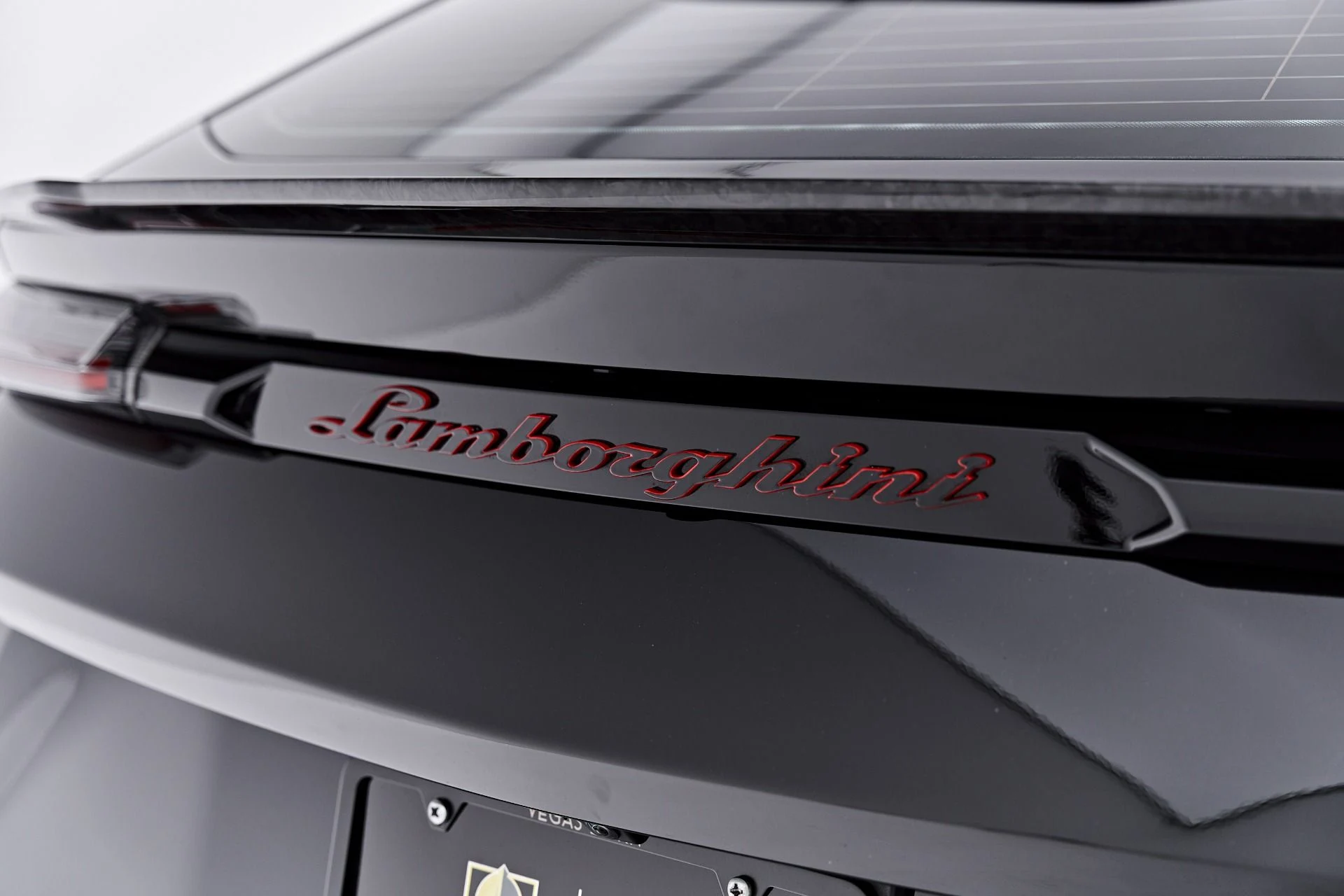 mph025_339379005_Used_2022_Lamborghini_Urus_1788219559_519b50d0d4