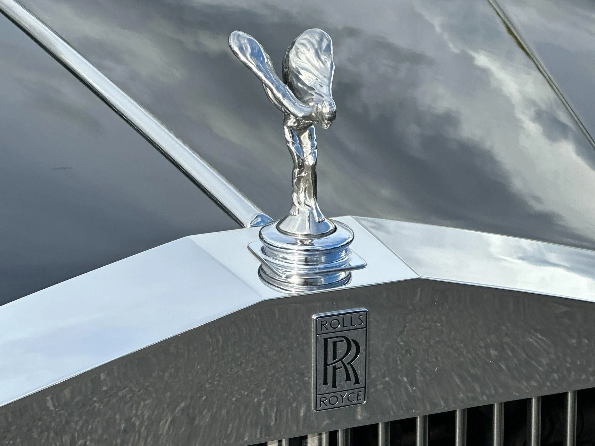 mph025_3394454516_Used_1986_Rolls_Royce_Corniche_1760538301_32db9c3e69