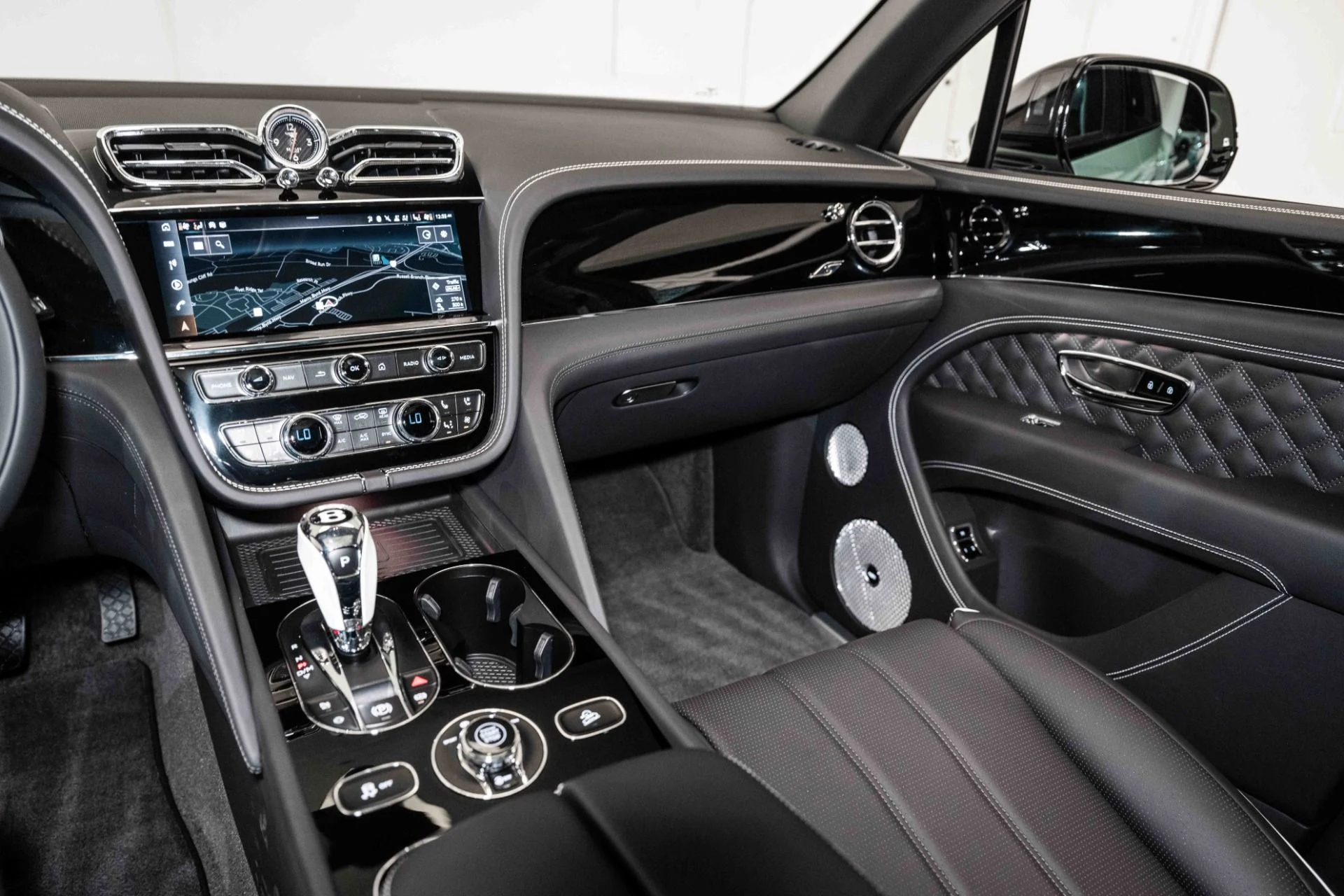 mph025_3397757350_Used_2024_Bentley_Bentayga_S_V8_1759780354_66dad2dc7a