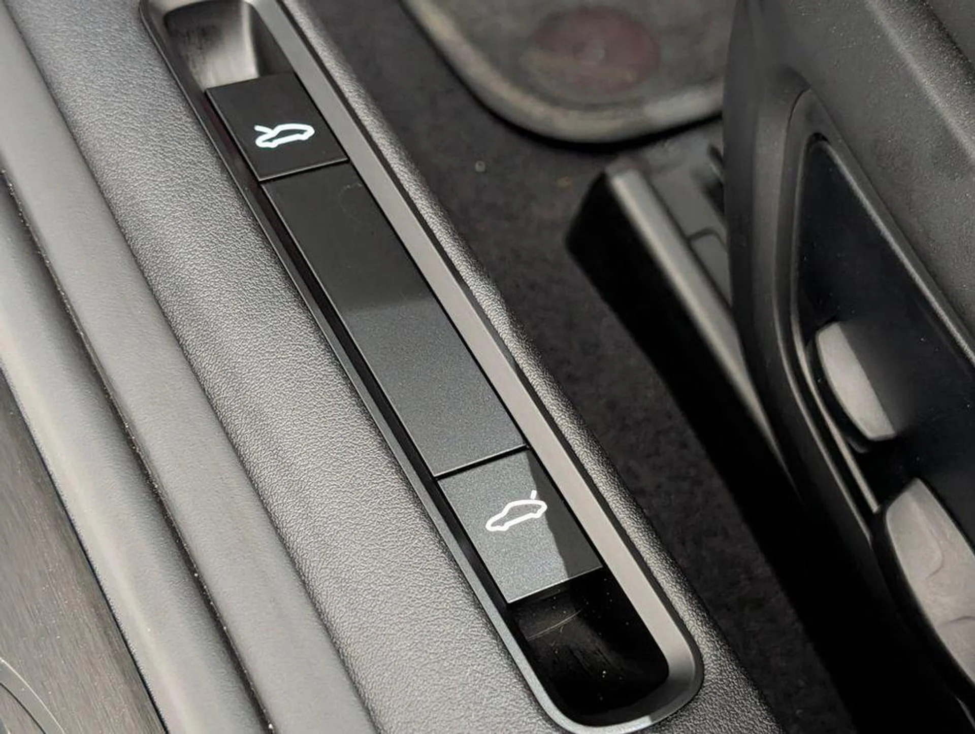 mph025_3402529711_8_O_Nb_Lma_Fzn_Aq12_I_Ts_Aq6_O5maz_U_c9618b00a1