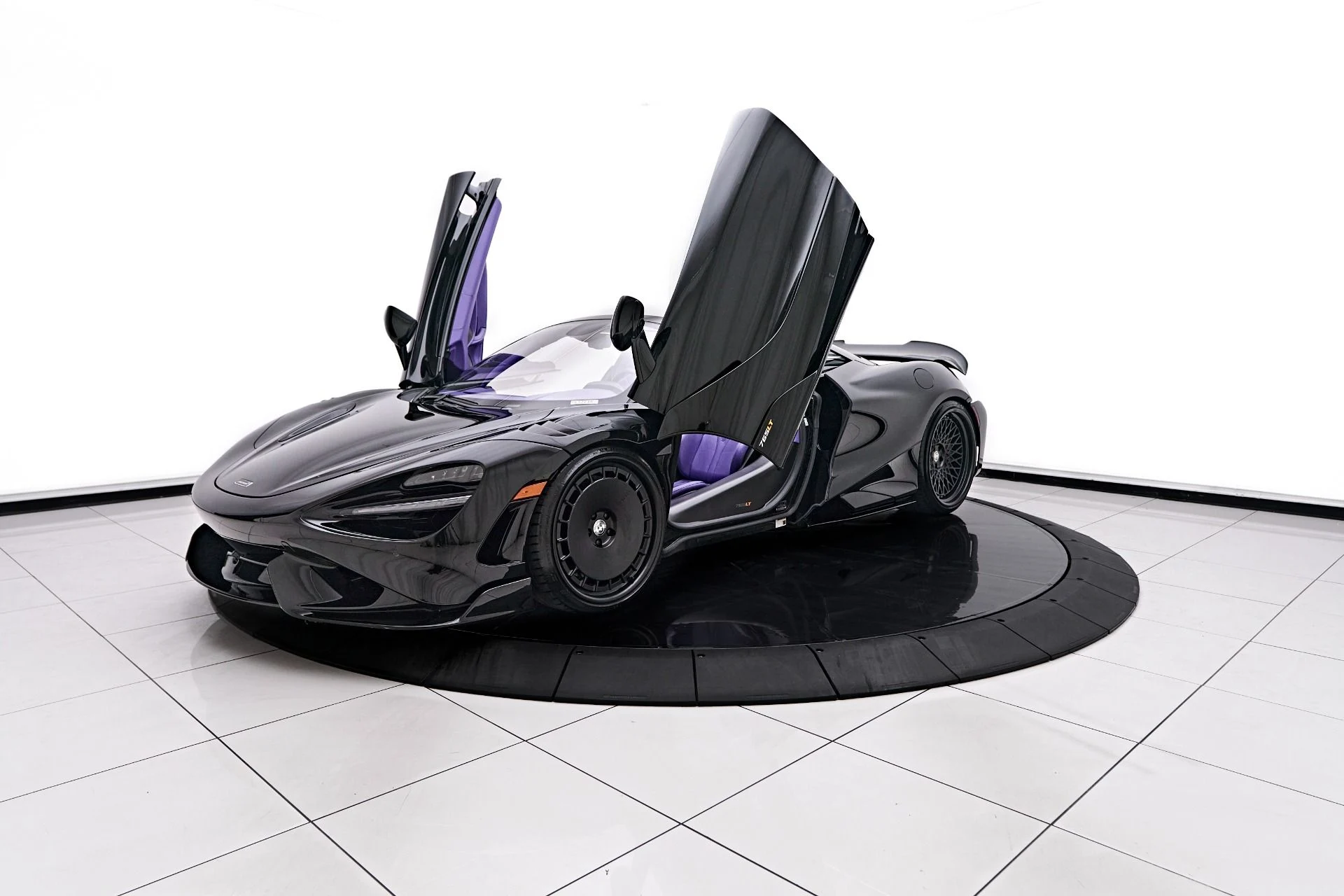 mph025_3409607606_Used_2022_Mc_Laren_765_LT_Base_1753480618_ff80057c76