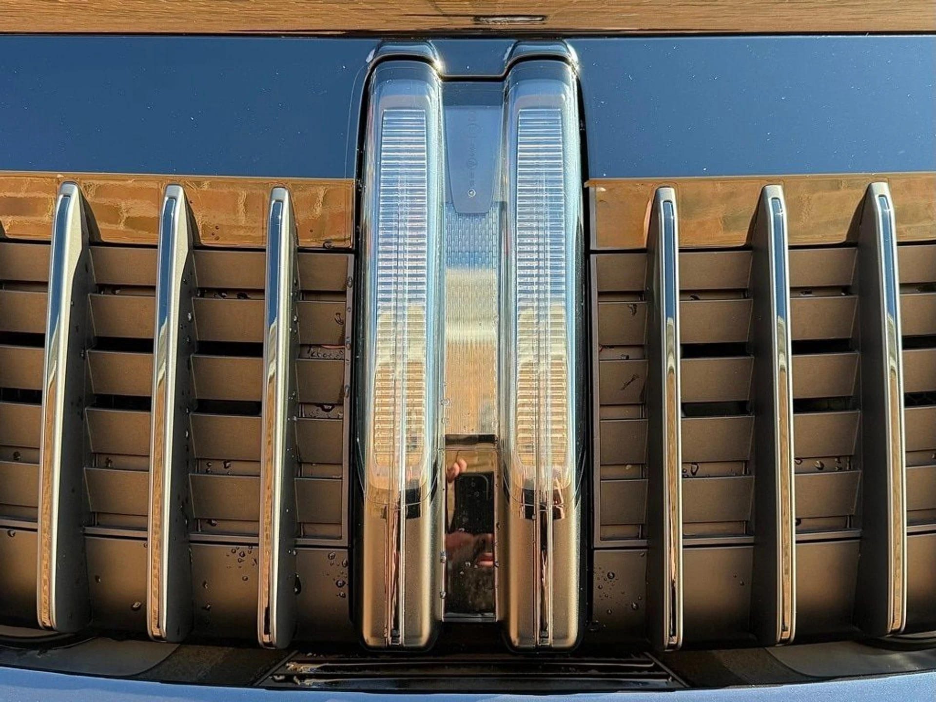 mph025_3410378908_d9110c2cff47c443cf5b550b1cc7ec6bx_4db21780aa