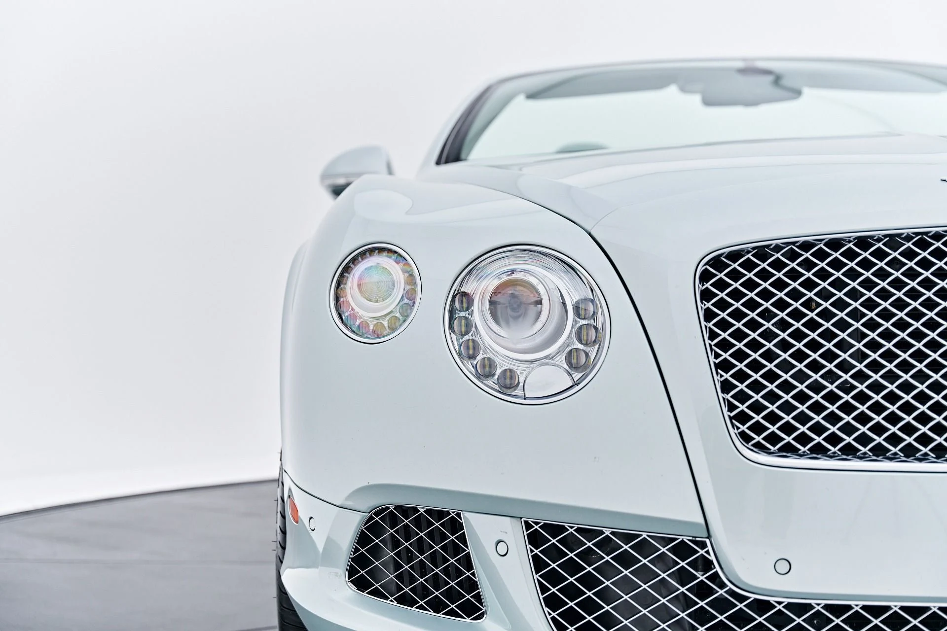 mph025_341379185_Used_2014_Bentley_Continental_GTC_Base_1786670684_e8b56018e9