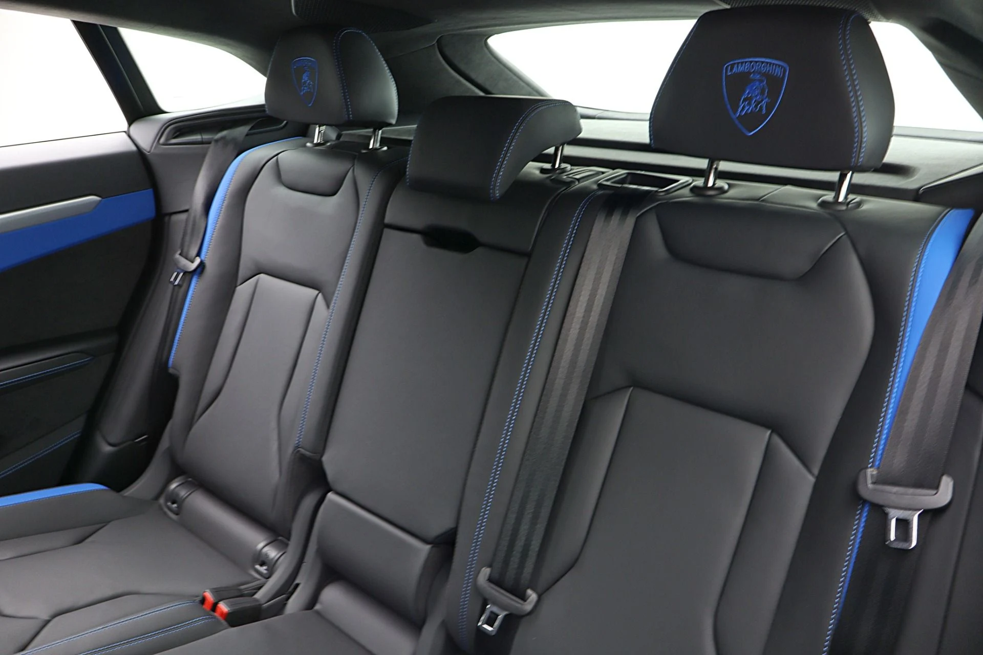 mph025_3414254518_New_2026_Lamborghini_Urus_SE_854428ff01