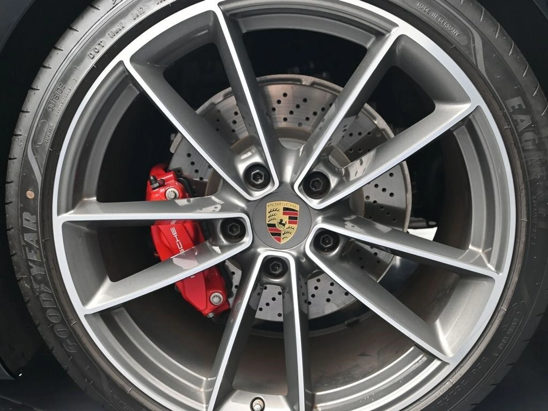 mph025_341972706_d54d84bad8557f71a479f1eecea71257x_3210f3cefd