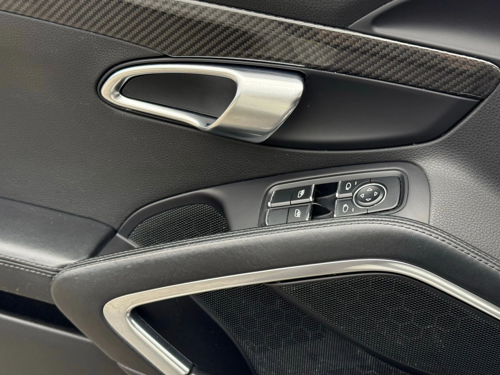 mph025_3421671814_d287e6528fcd841ae6ffee061408512d_7146853062