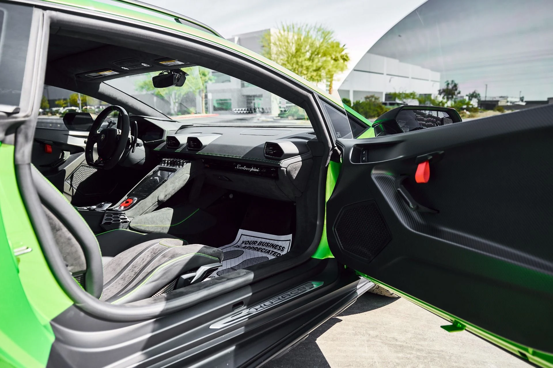 mph025_343412733_Used_2024_Lamborghini_Huracan_Sterrato_Base_1774300087_2a3caaa6af