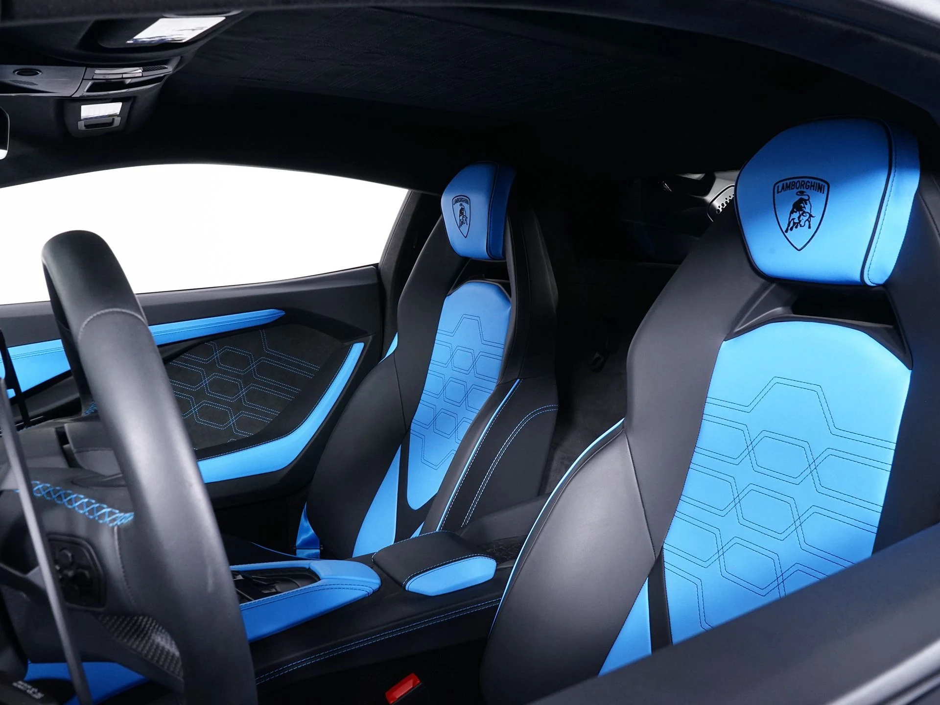 mph025_3435629765_5e8794a990da2db958010ec754cf7d3ex_695be23206