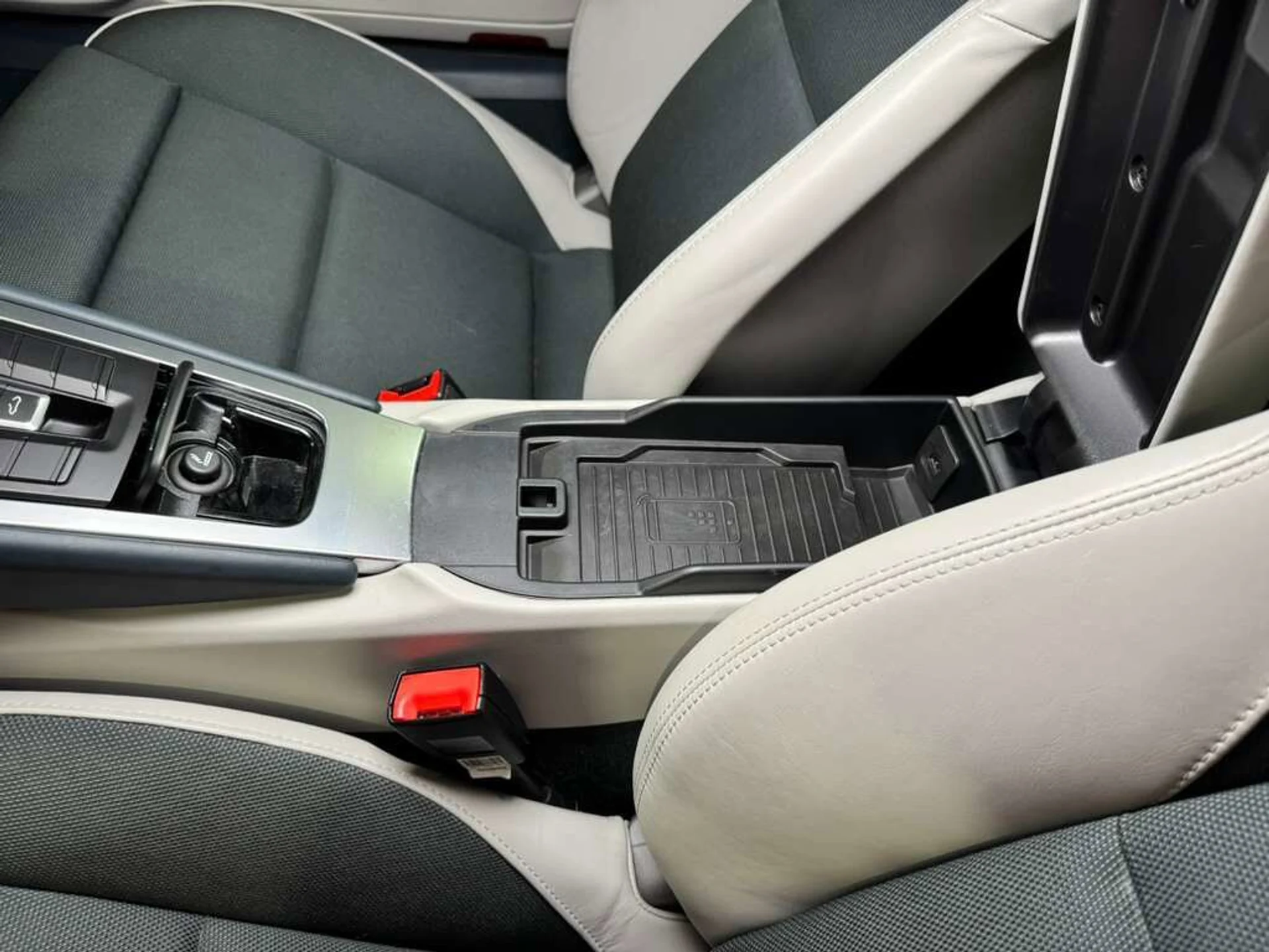 mph025_3438324165_0eafd1b40f5647edaa20af37cf3ab0da_4c8a52ad59