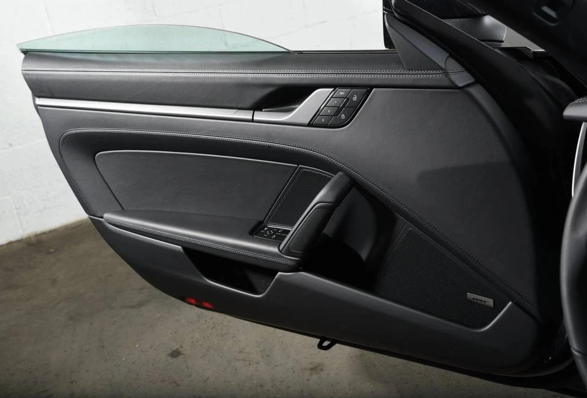 mph025_3439344242_2b377567c31dee7566b9884d19b4f2b3x_61c4a7f581