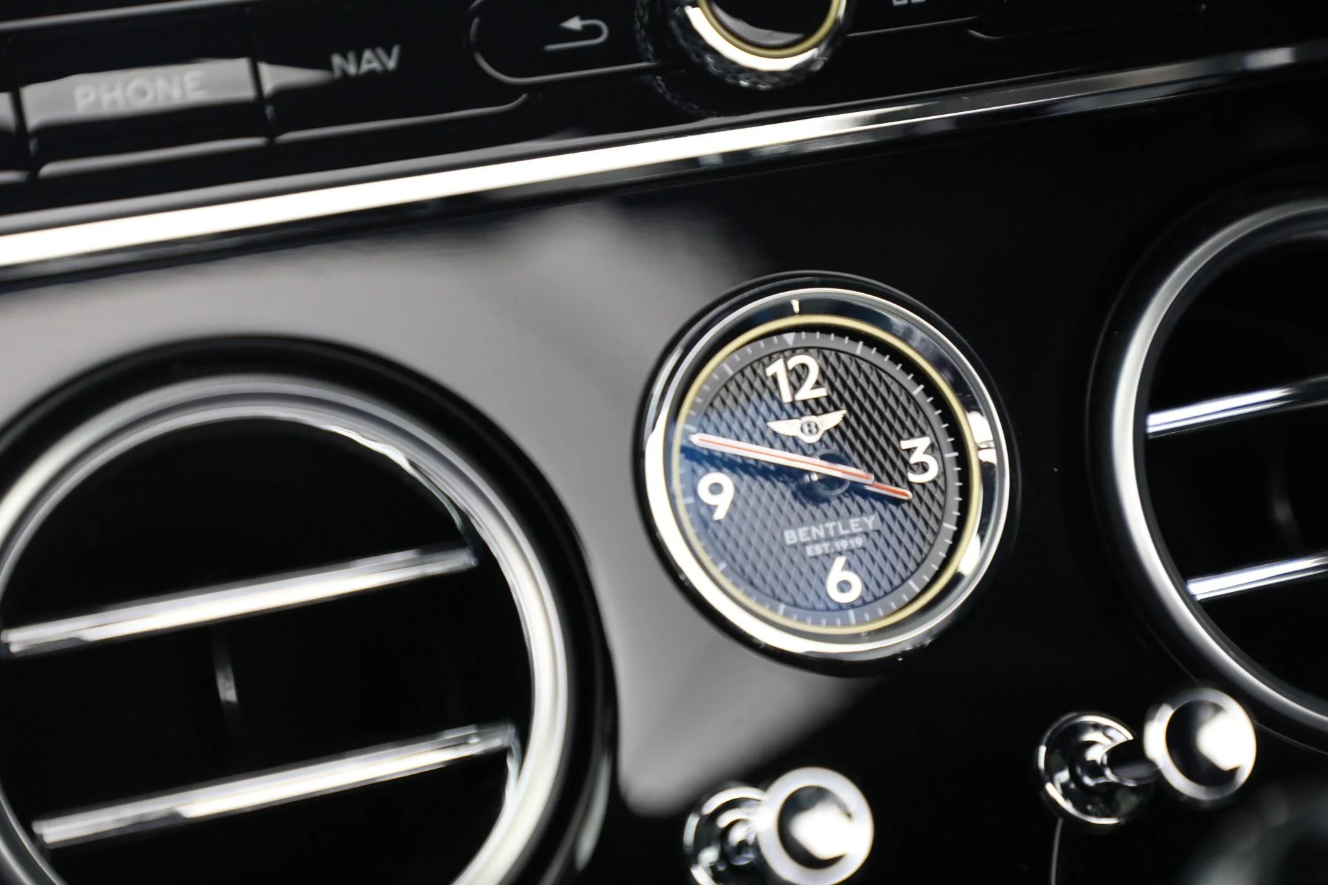 mph025_3439844321_Used_2024_Bentley_Continental_GTC_Speed_1786737846_27cc0426b1