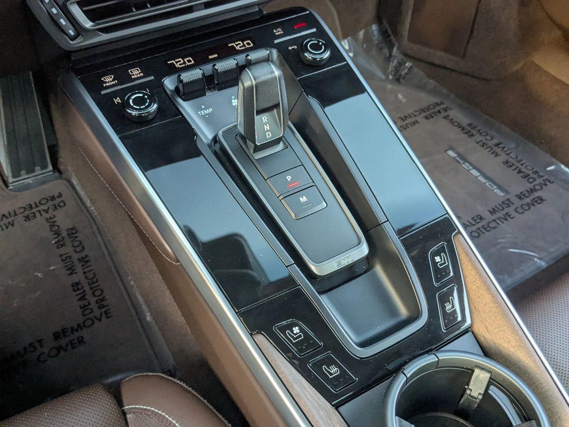 mph025_3446734180_935632fbfc18005e95aea64925a5ed46x_0d87717871