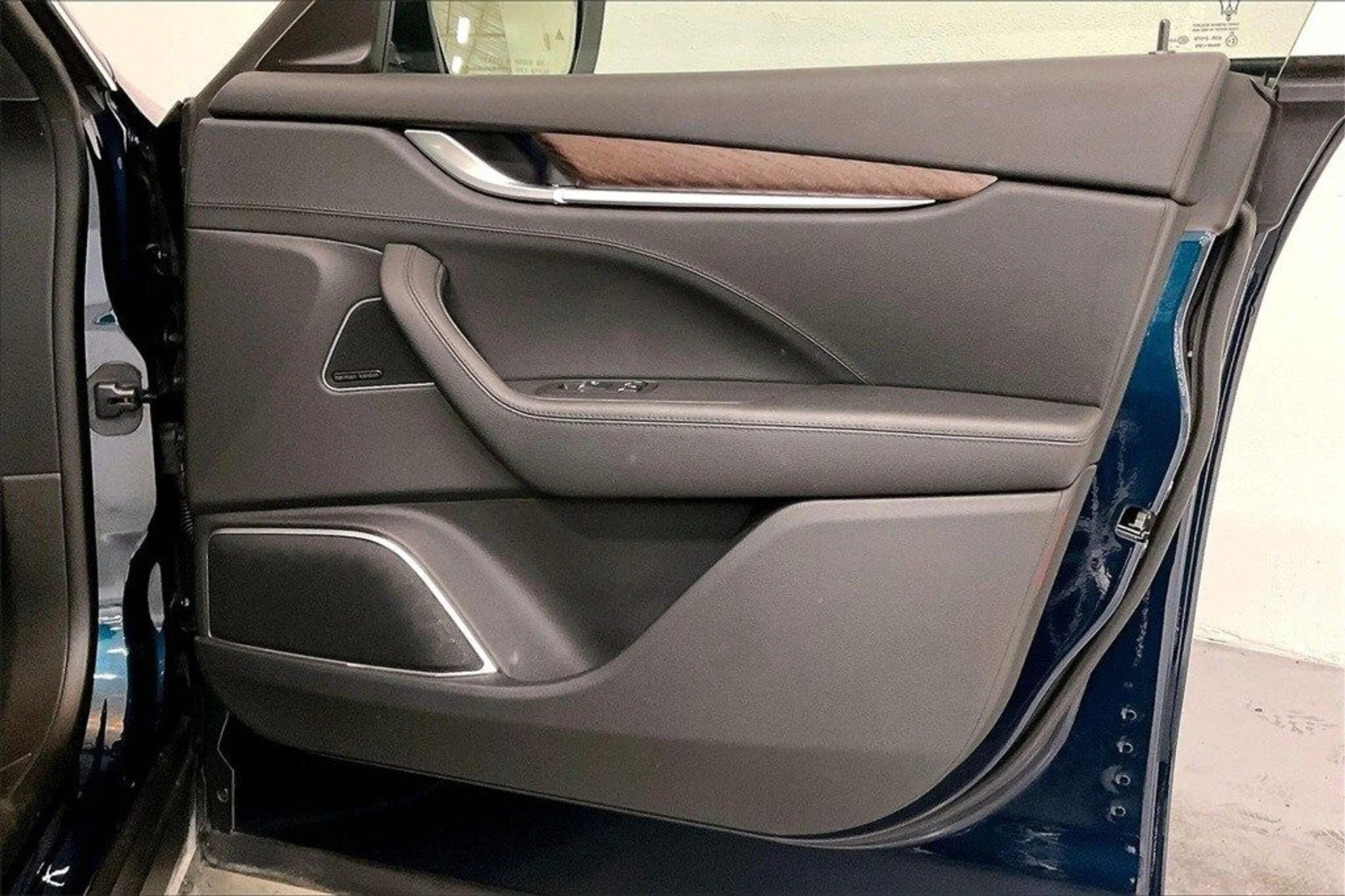 mph025_3447148683_6fd60fcb80d5c20294962cf1bb3b8999x_b1a0751bde