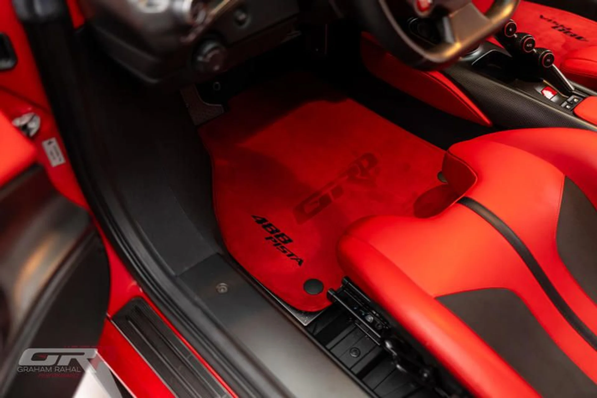 mph025_3450404357_25_E116_CC_85_F9_4_B60_AE_13_531821766331_0215641f7f