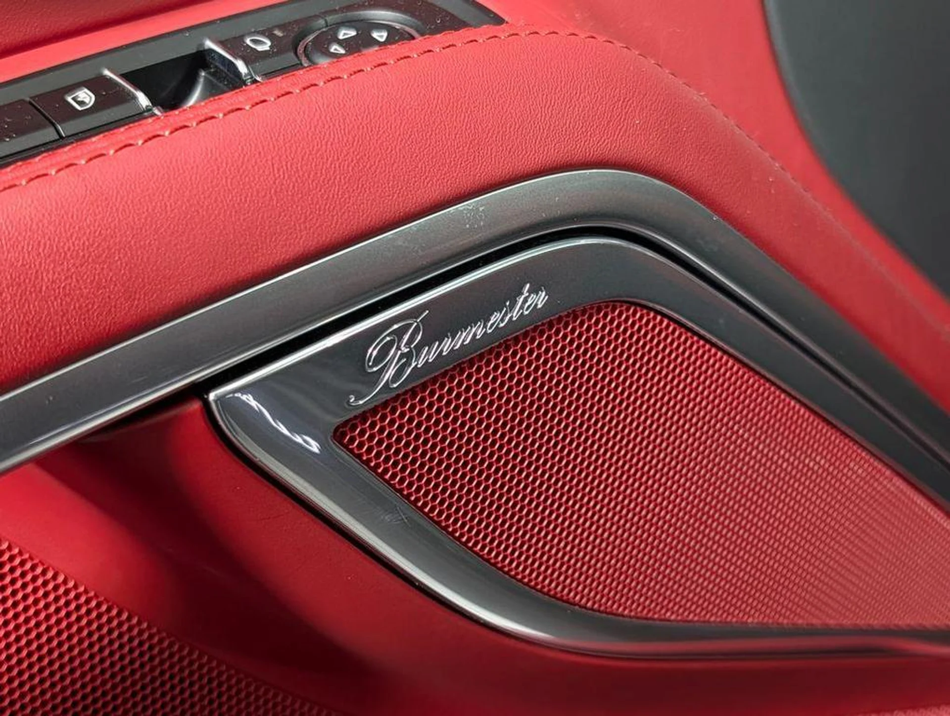 mph025_3463024352_g_G6z1_Zly_KV_8_NTF_6hbhkgvot_B_Hc_565003a136