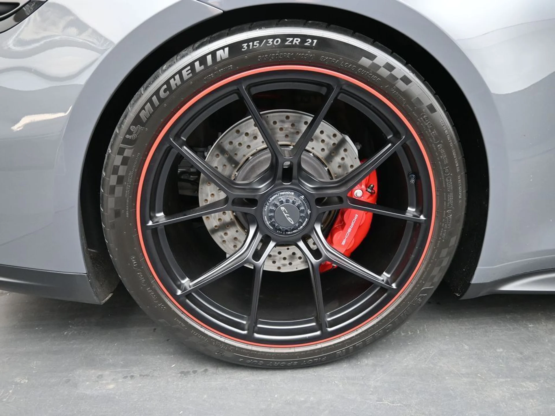 mph025_3464939479_a438eb383a26c04f6781a56cf88e63e4x_64e130c704