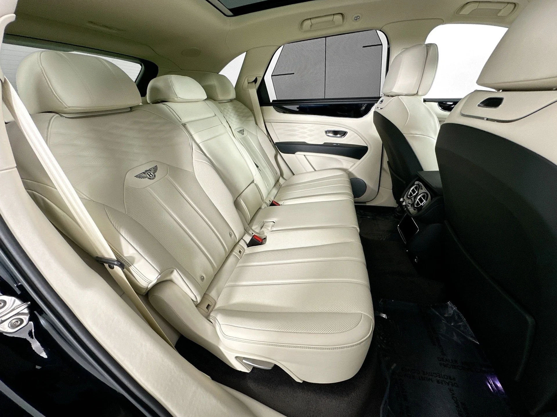 mph025_346633630_26_90557adbde