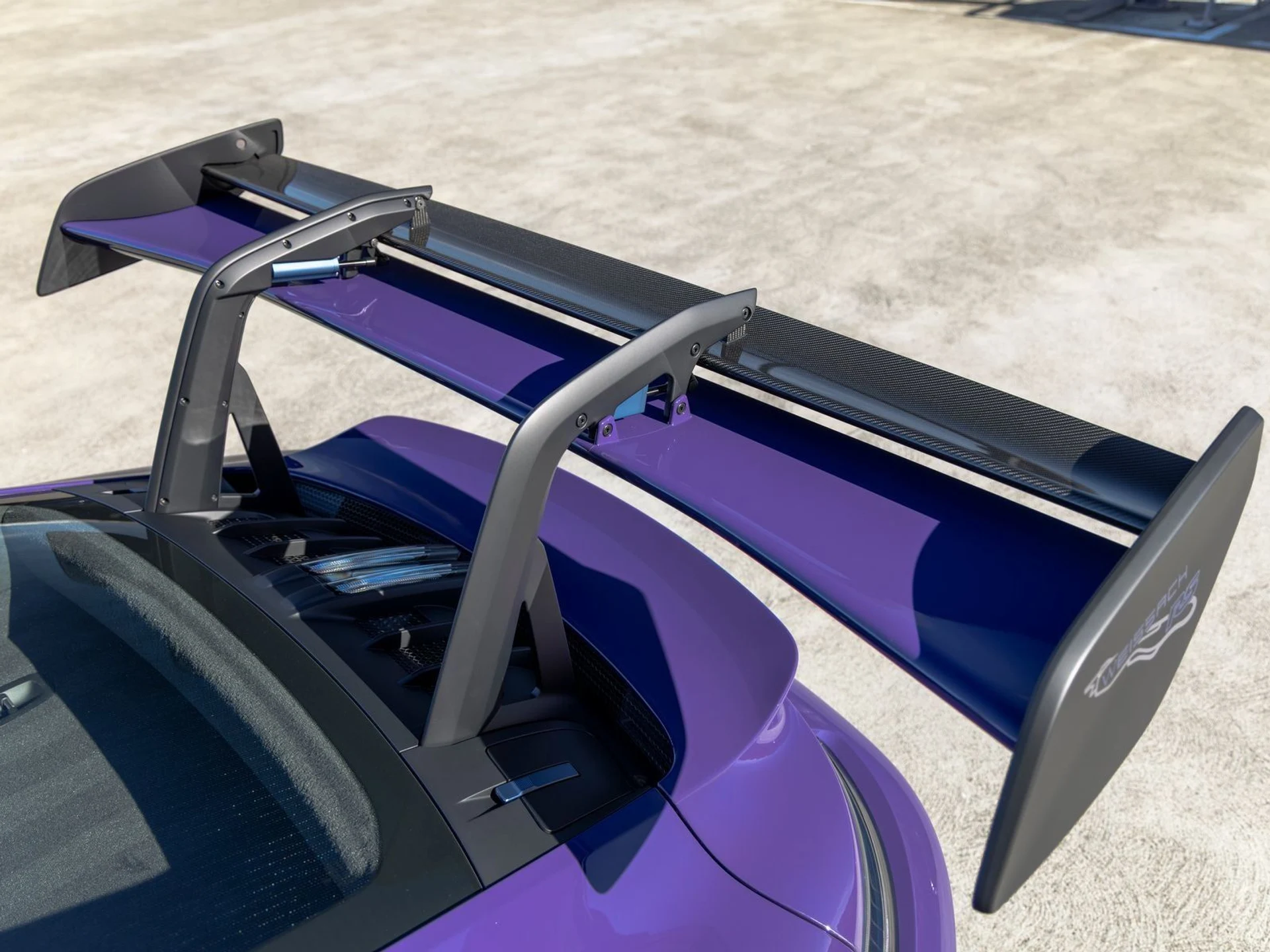 mph025_3479607329_26_1393ba6c63