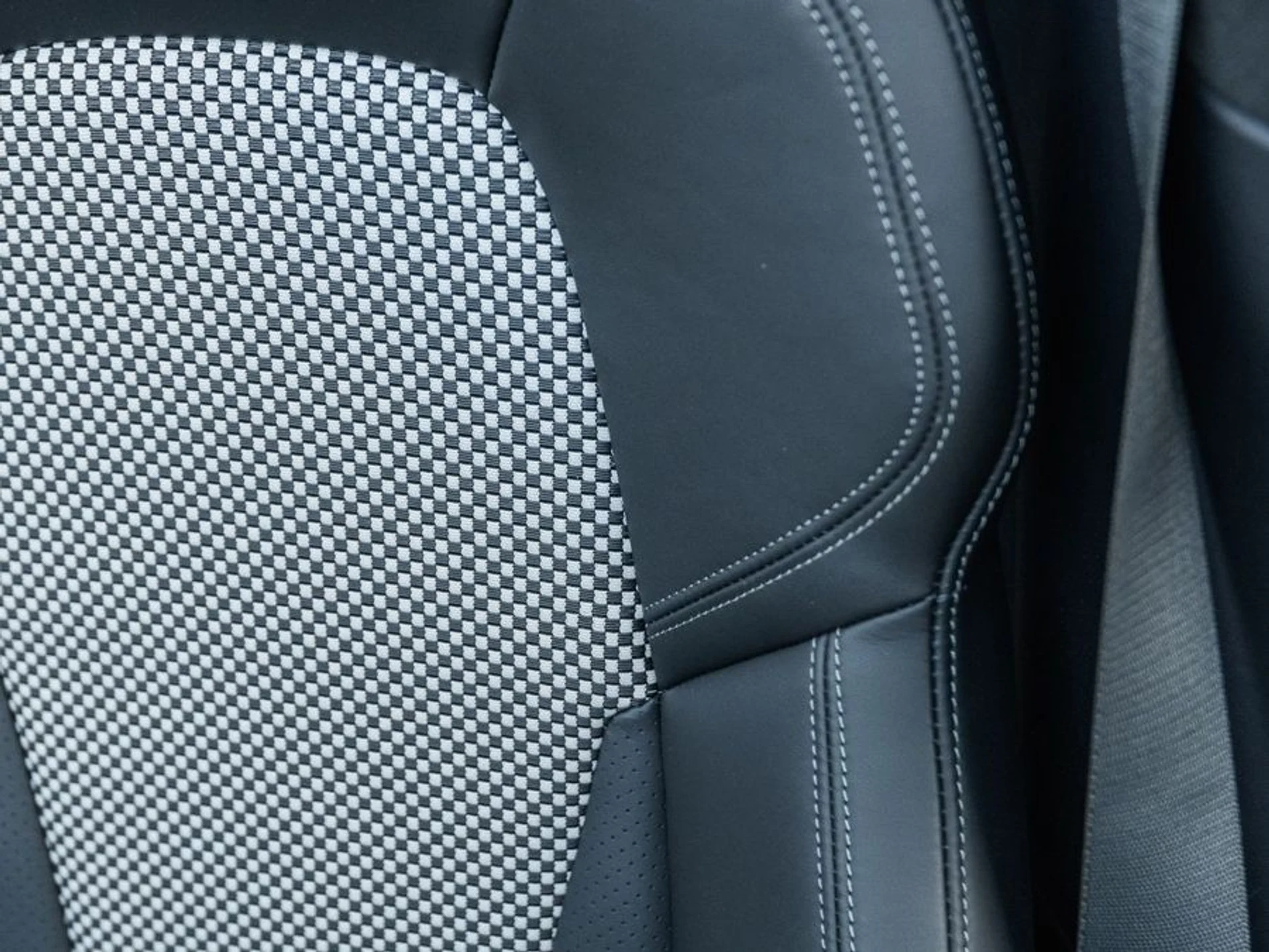 mph025_3502410725_f1c0b94c_0216_4557_a5c0_96b48240445f_820e507df0