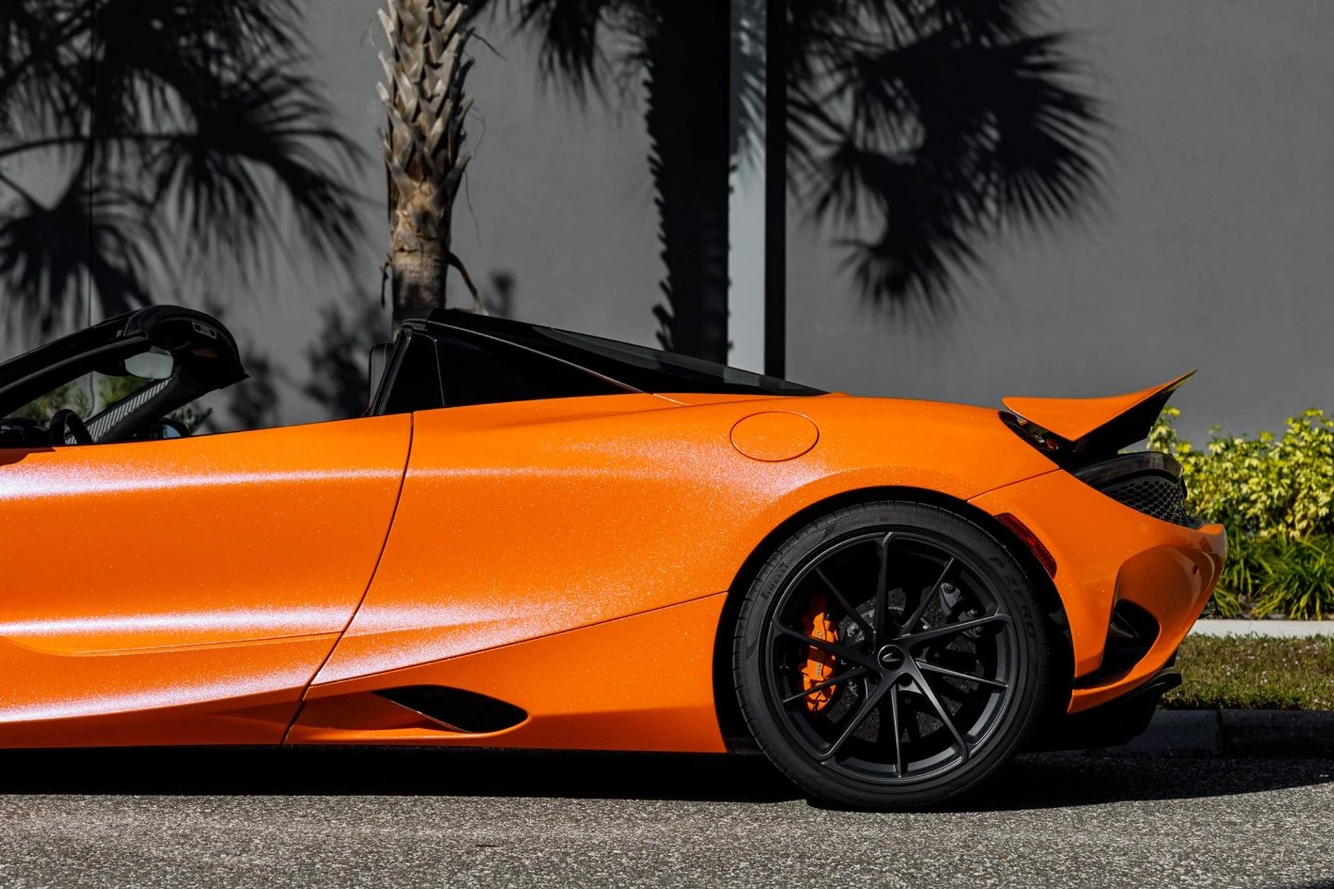 mph025_3508408695_515_p26_l_7327b98f41