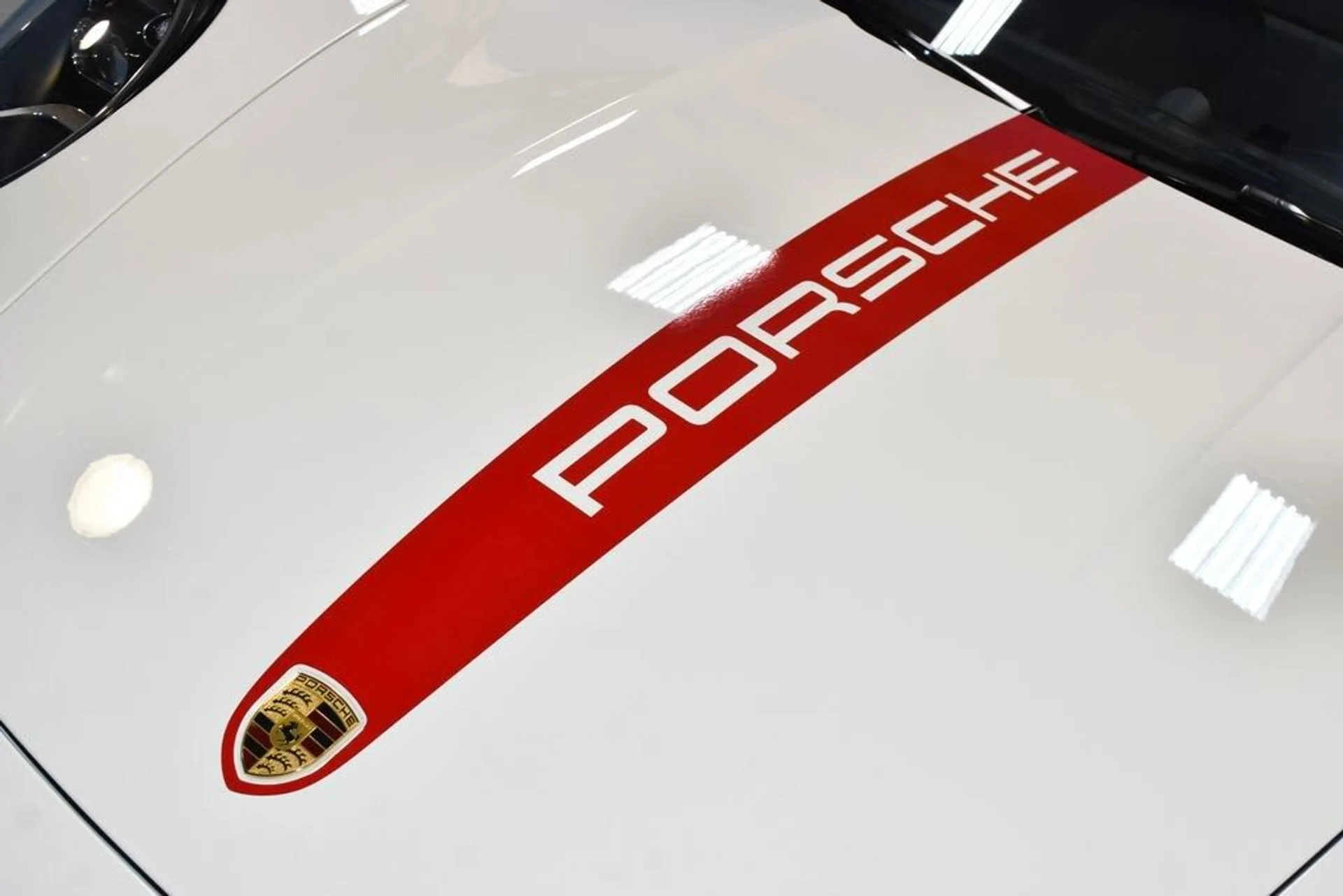 mph025_3523994332_70be9bc79db20a4648a42585d5ba92dax_a1f1080b94